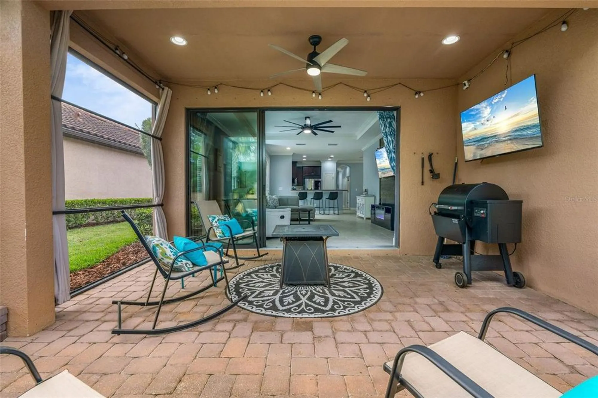 Property Slideshow image 10 of 59 | 10413 highland park pl, Palmetto, FL, 34221