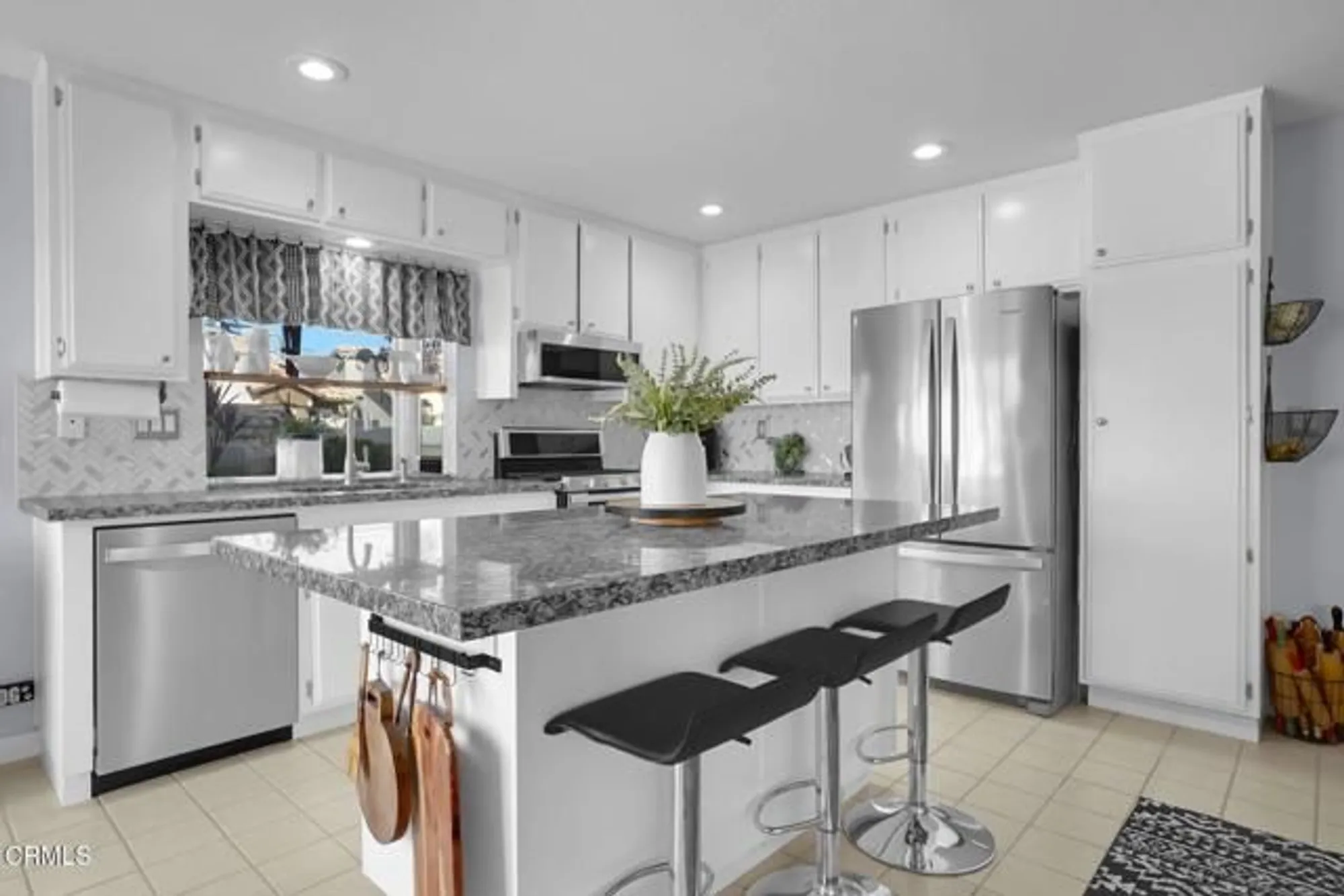 Property Slideshow image 22 of 60 | 885 oakland hills dr, Banning, CA, 92220