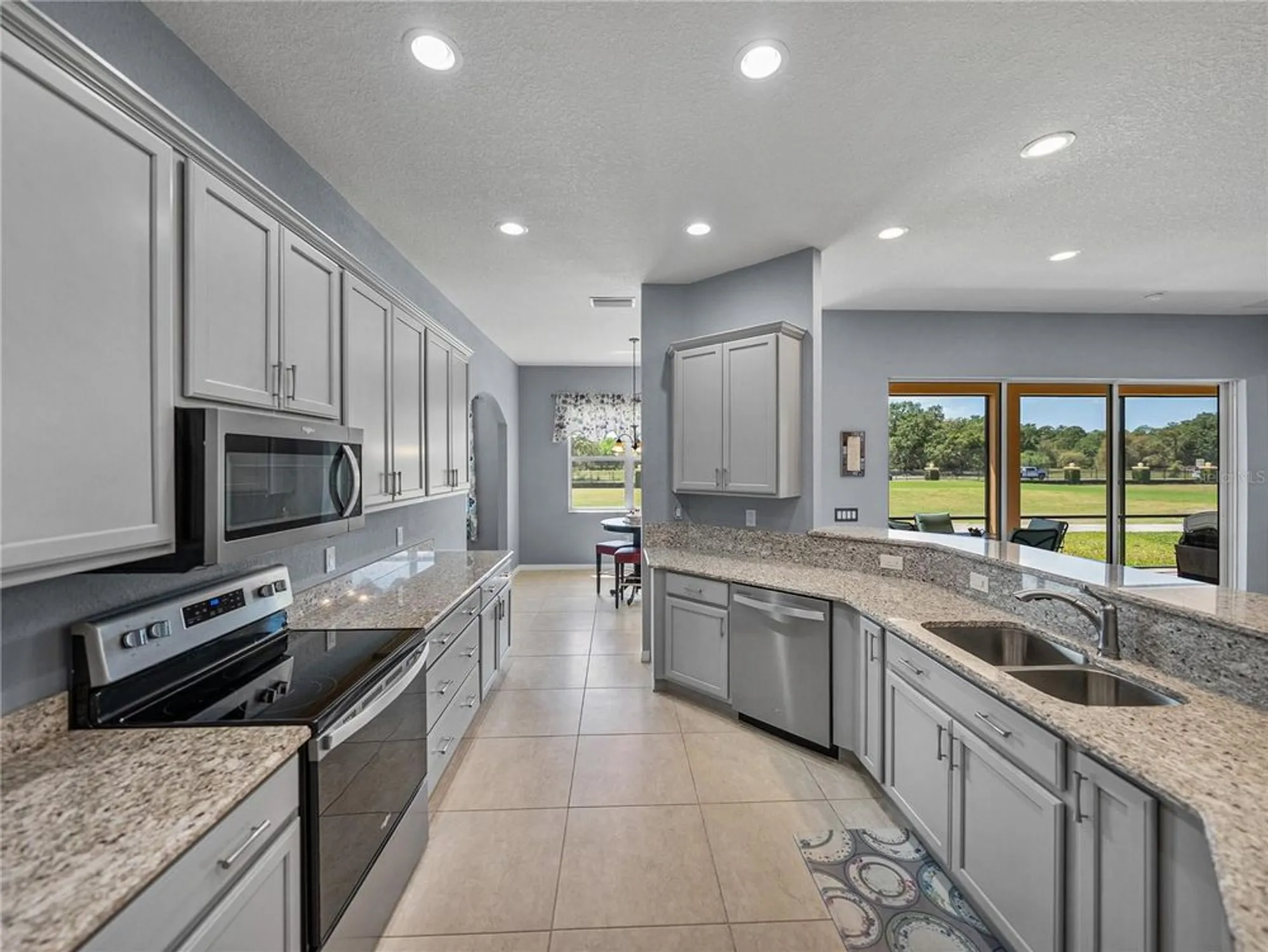 Property Slideshow image 16 of 90 | 1124 sawgrass dr, Winter Haven, FL, 33884