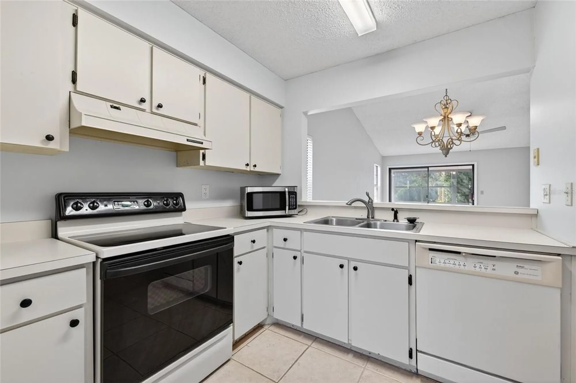 Property Slideshow image 5 of 29 | 256 palm sparrow ct, Daytona Beach, FL, 32119