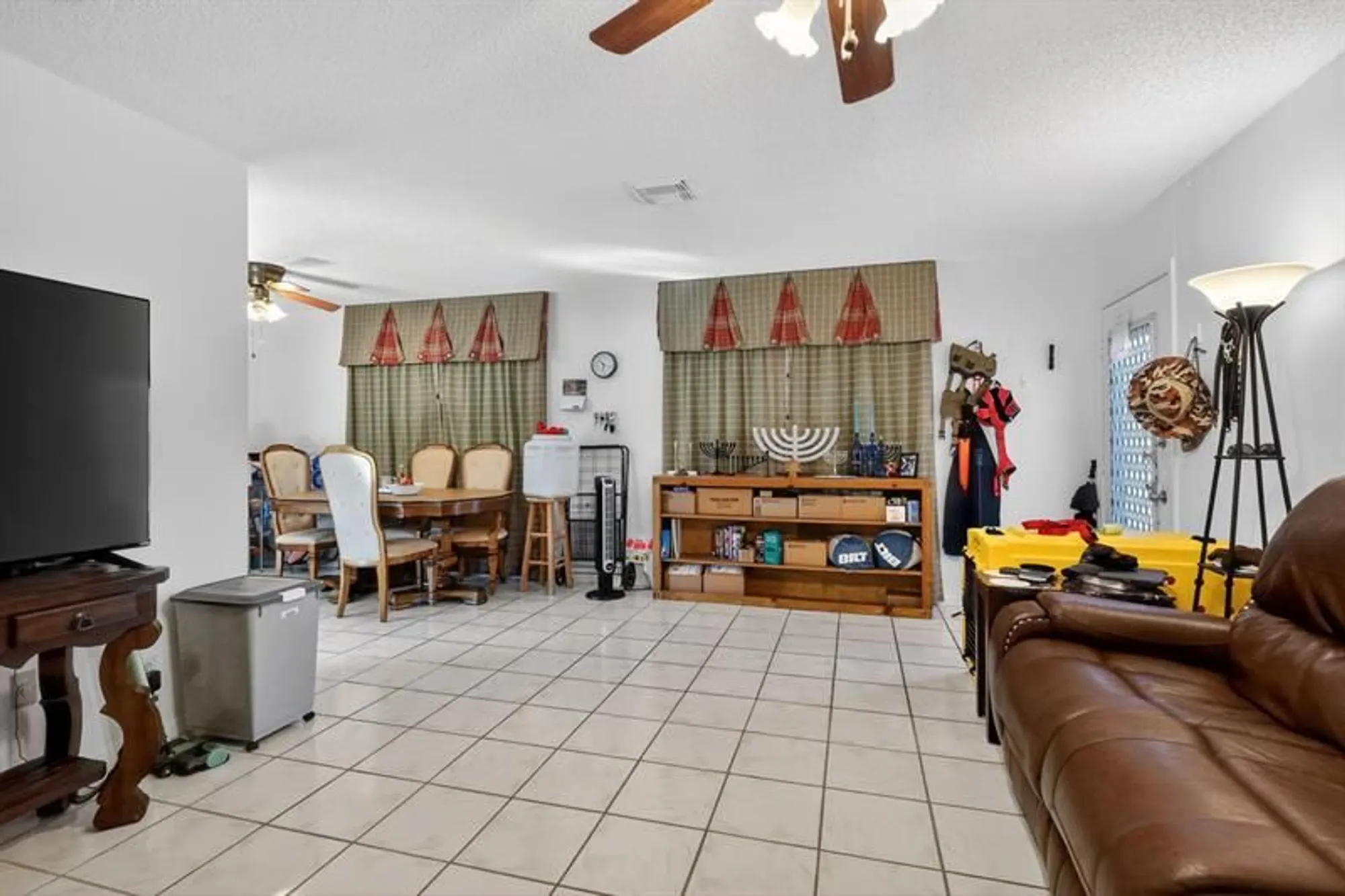Property Slideshow image 10 of 23 | 101 sw 132nd way j418, Pembroke Pines, FL, 33027