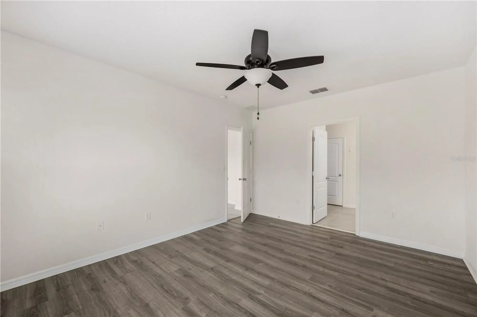 Property Slideshow image 25 of 41 | 2719 grandbury grove rd, Lakeland, FL, 33811
