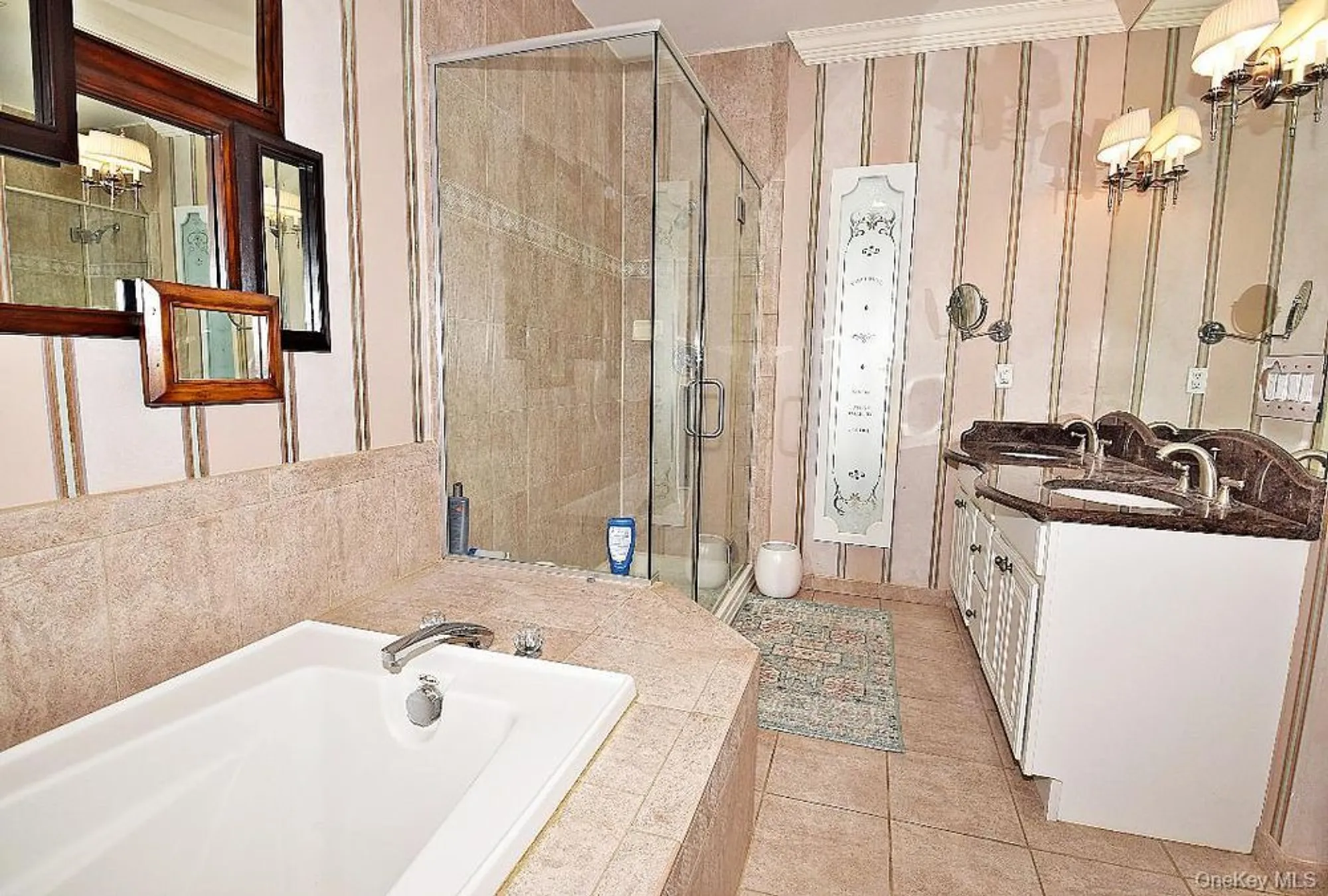 Property Slideshow image 10 of 14 | 677 balfour pl, Melville, NY, 11747