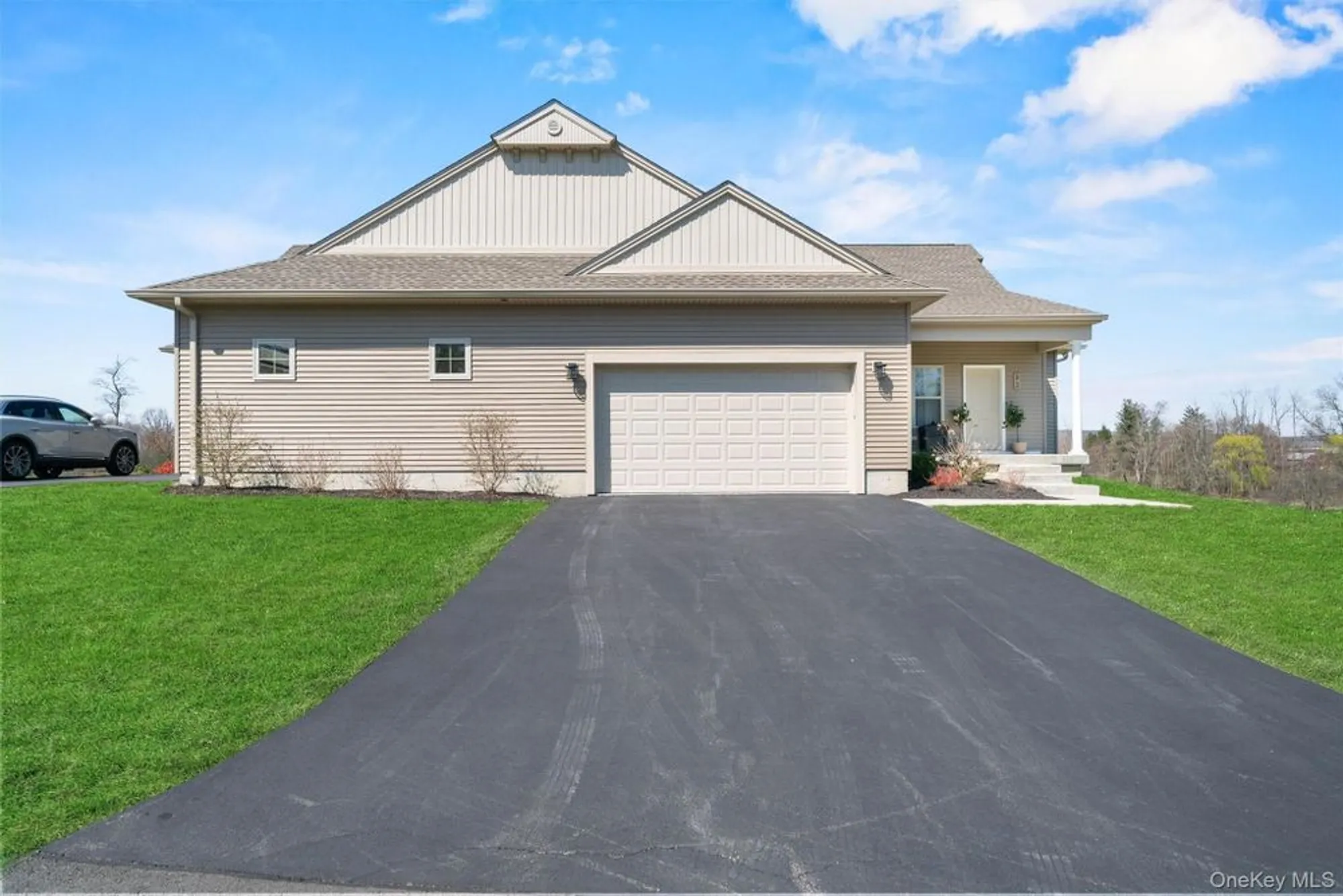 Property Slideshow image 3 of 25 | 32 ottaway ln, Campbell Hall, NY, 10916