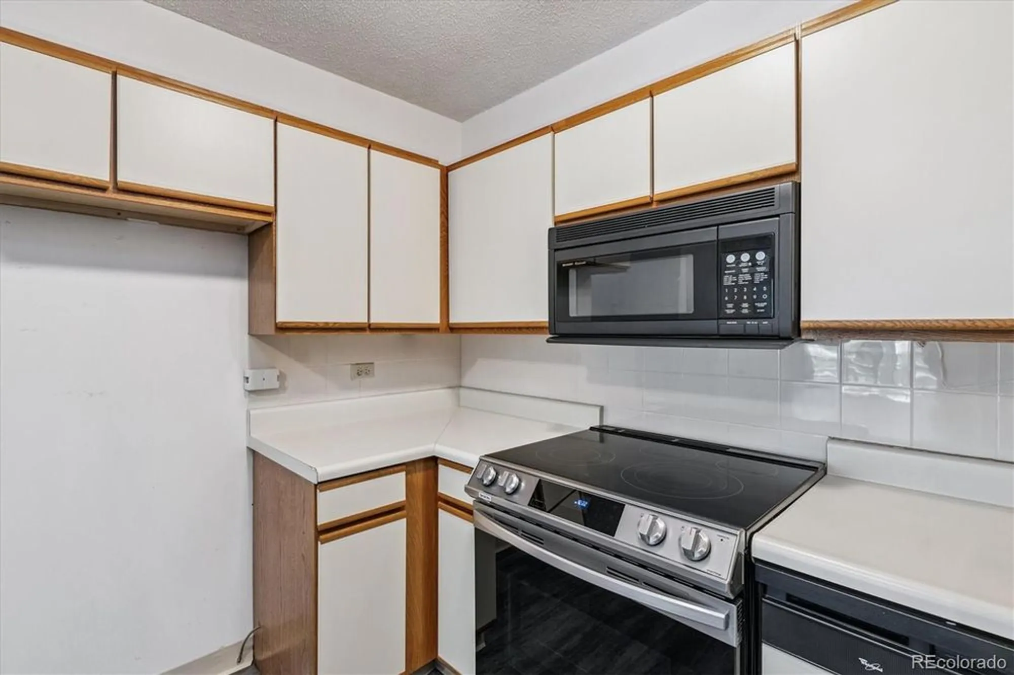 Property Slideshow image 9 of 31 | 775 s alton way 6c, Denver, CO, 80247