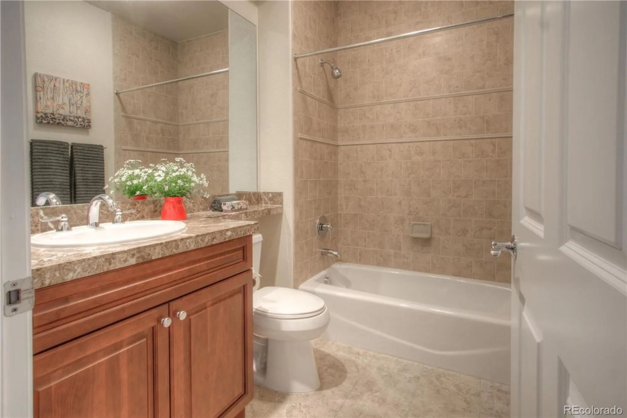 Property Slideshow image 34 of 49 | 8594 w quarto ave, Littleton, CO, 80128