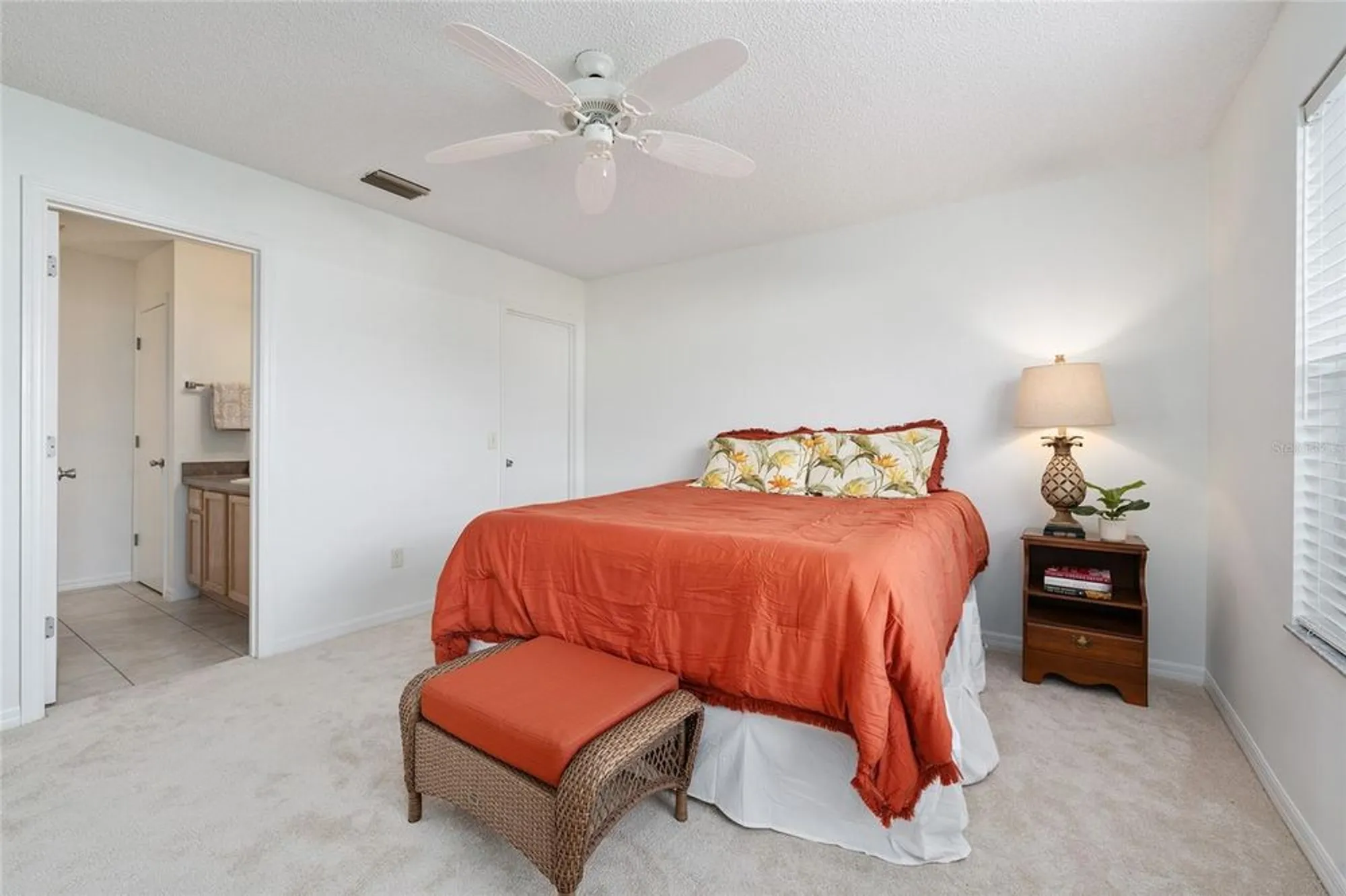 Property Slideshow image 32 of 57 | 8065 se 175th columbia pl, The Villages, FL, 32162