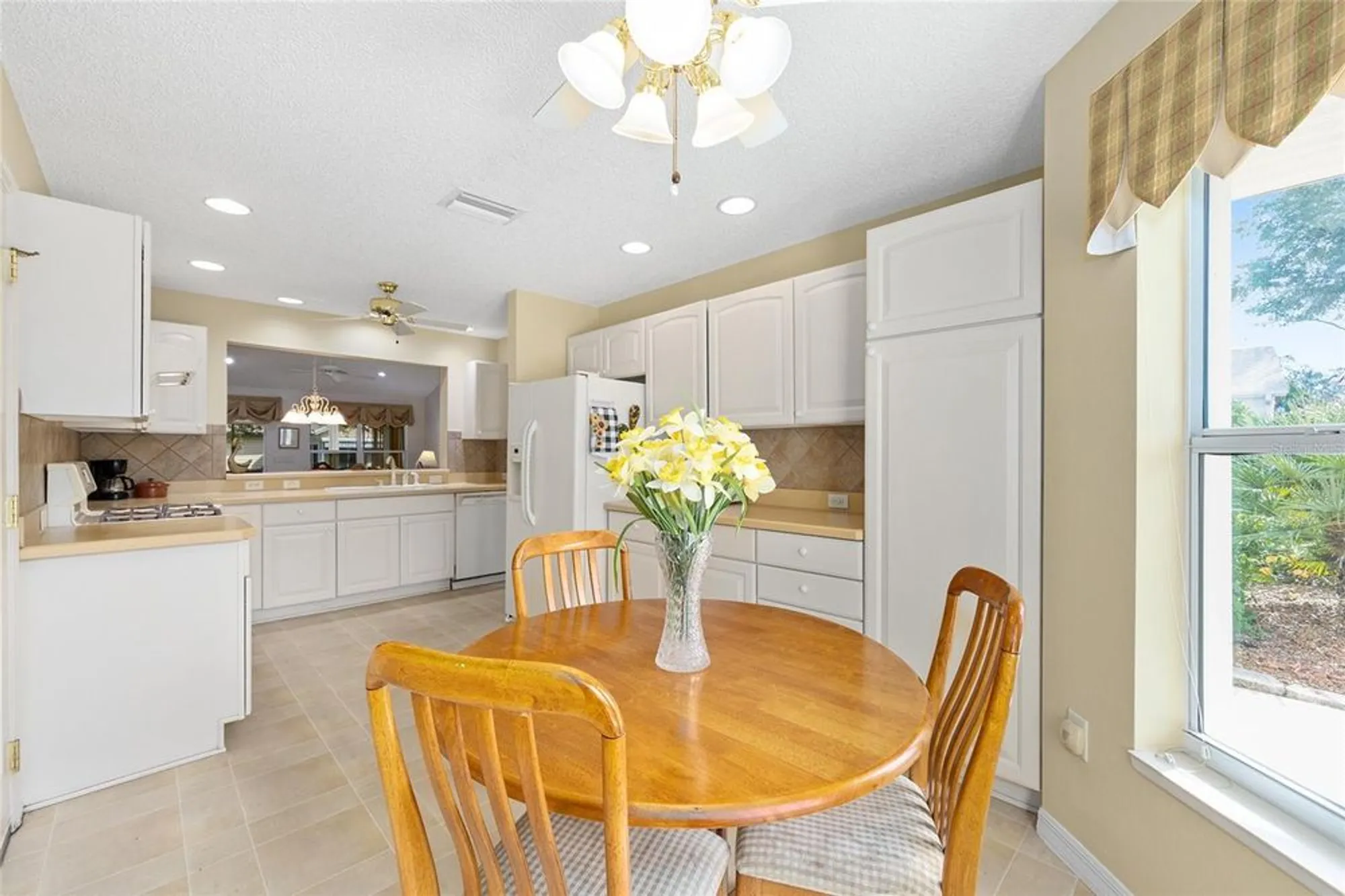 Property Slideshow image 13 of 47 | 8368 se 176th lawson loop, The Villages, FL, 32162
