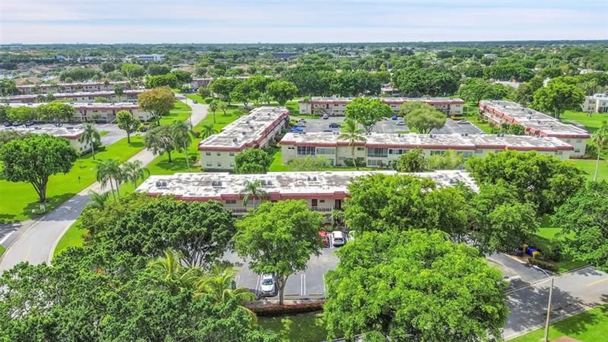 Property Slideshow image 27 of 42 | 23 abbey ln 202, Delray Beach, FL, 33446