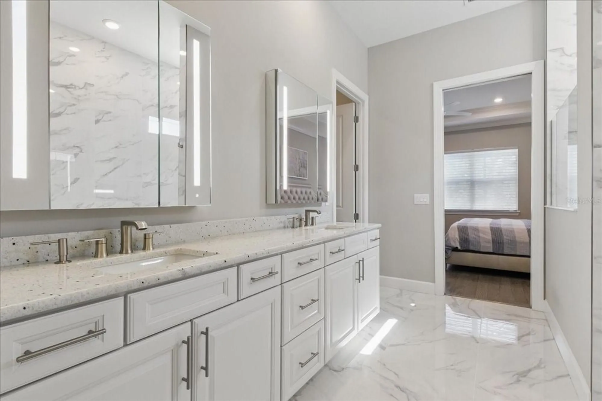 Property Slideshow image 33 of 58 | 10136 coral shore dr, Englewood, FL, 34223