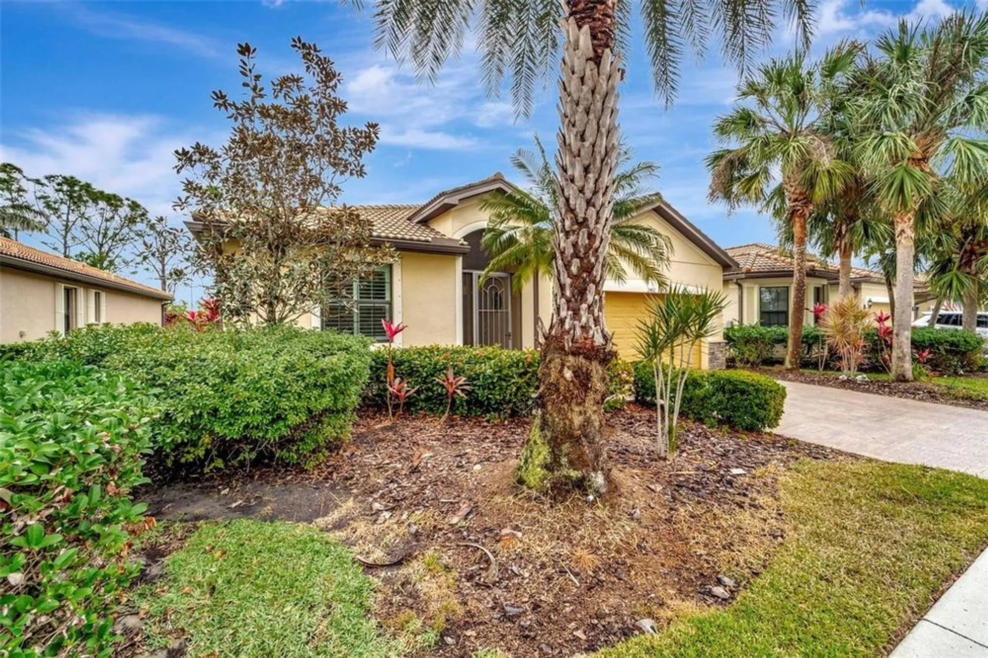 Property Slideshow image 5 of 63 | 2482 arugula dr, North Port, FL, 34289