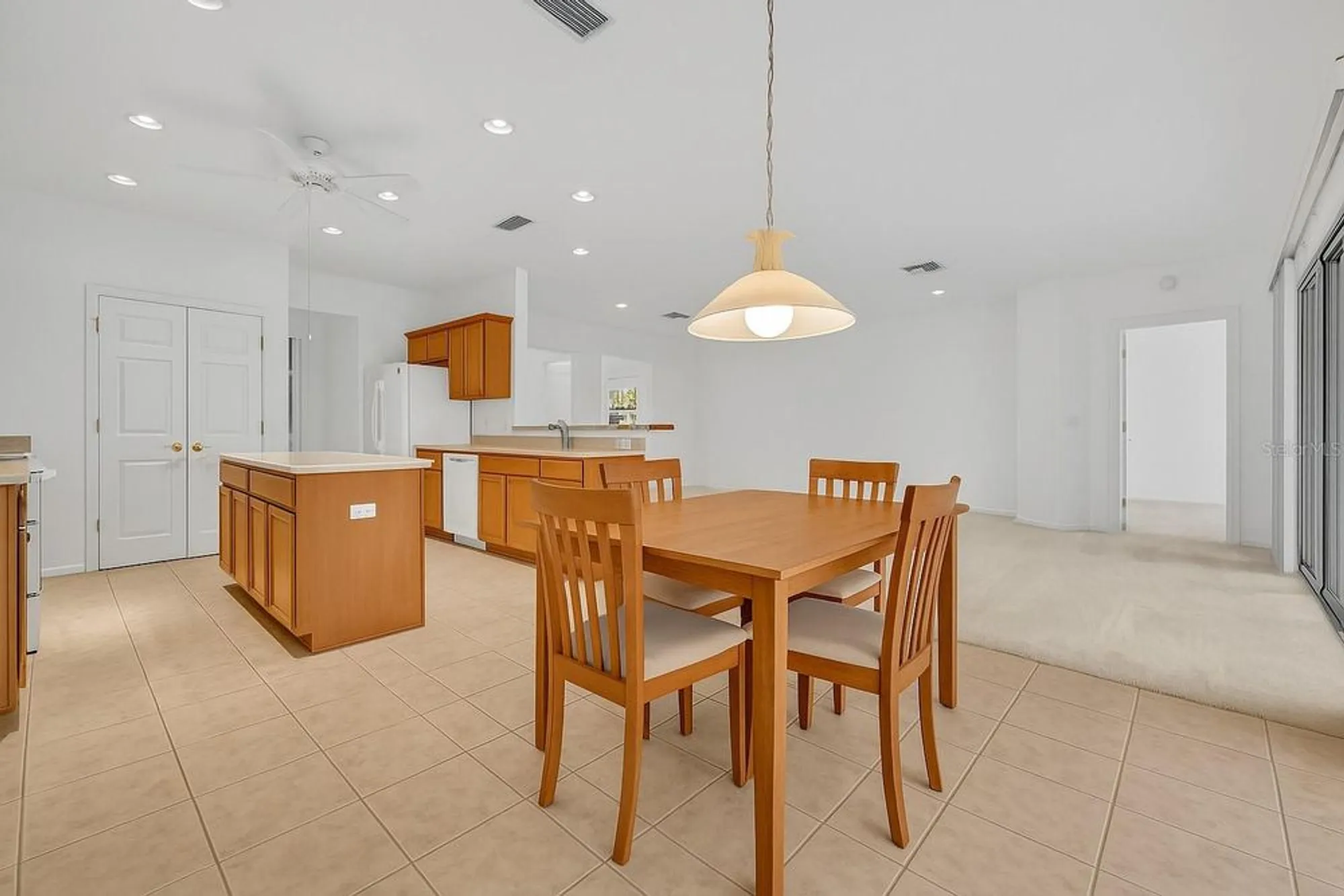 Property Slideshow image 14 of 43 | 12176 se 91st ave, Summerfield, FL, 34491