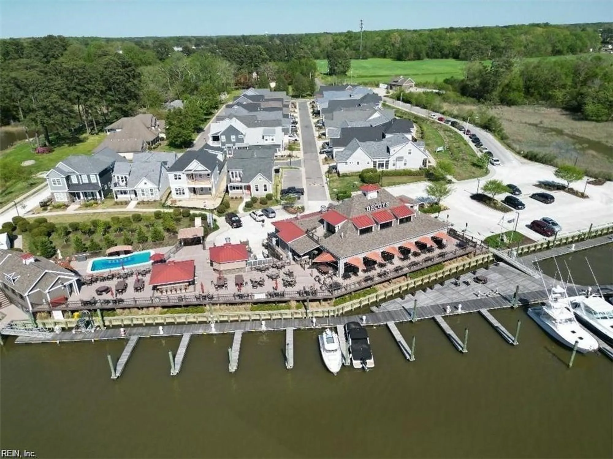 Property Slideshow image 15 of 19 | 100 creek ln, Suffolk, VA, 23435