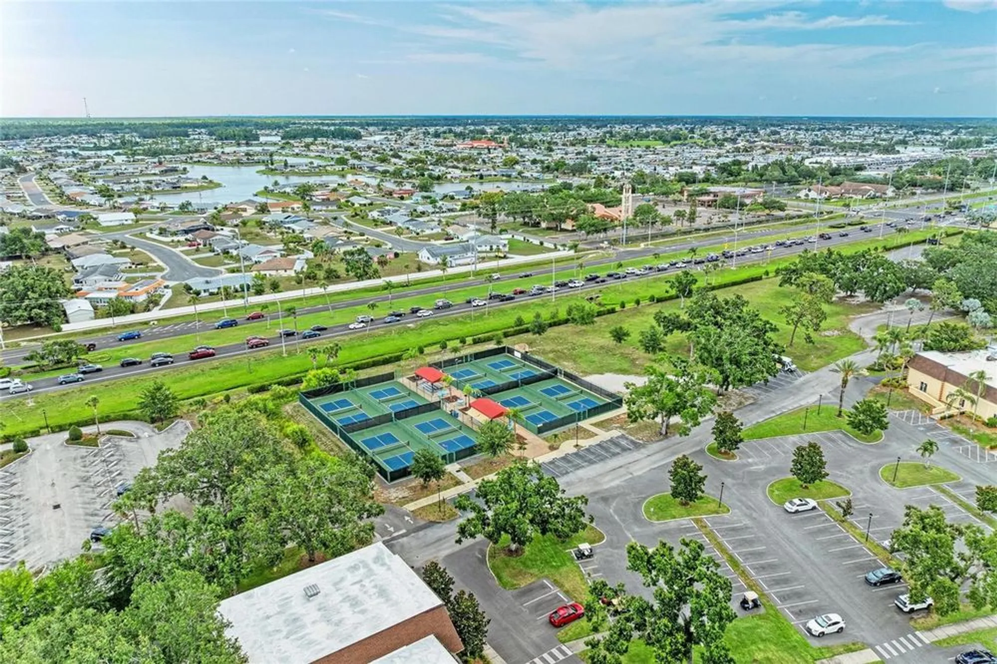 Property Slideshow image 40 of 46 | 1906 canterbury ln 16, Sun City Center, FL, 33573