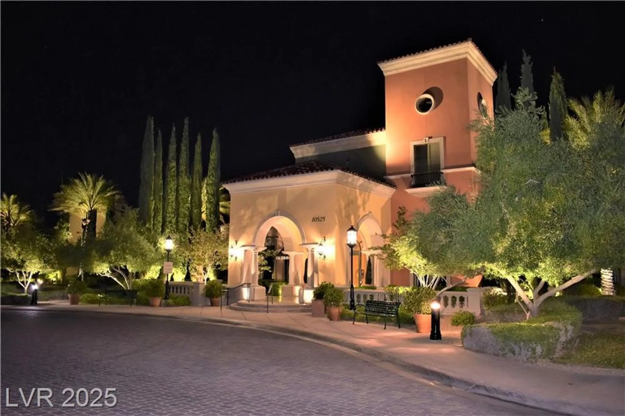 Property Slideshow image 47 of 57 | 10623 riva de fiore ave, Las Vegas, NV, 89135