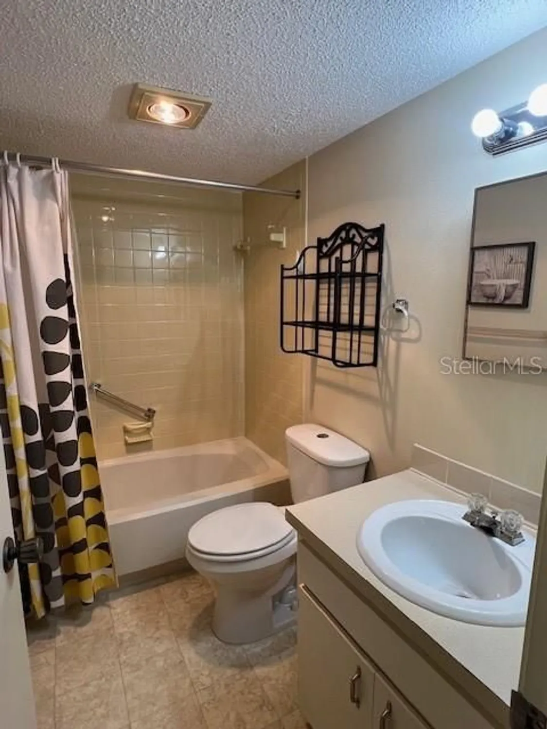 Property Slideshow image 12 of 27 | 21260 brinson ave 211, Port Charlotte, FL, 33952