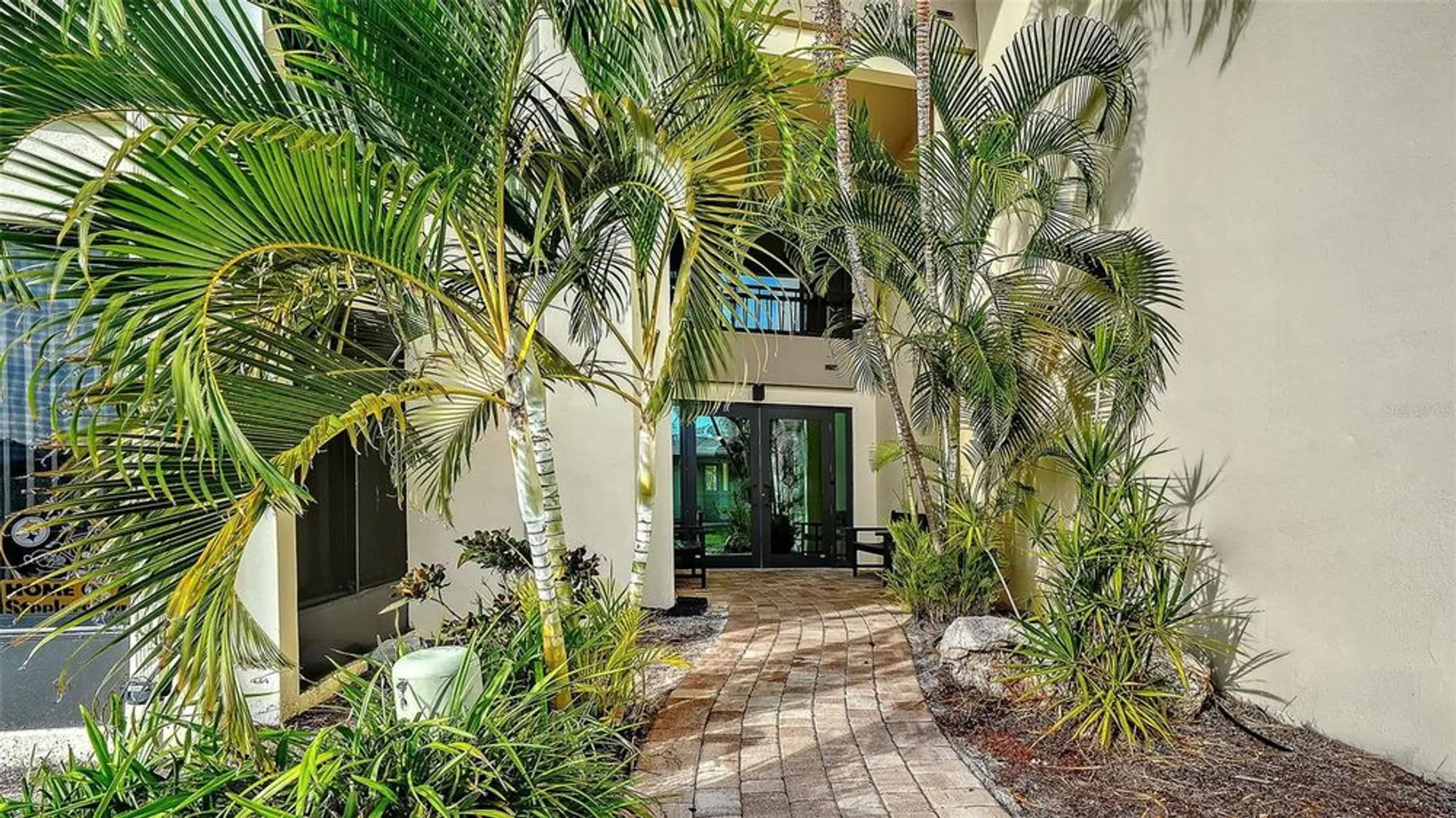 Property Slideshow image 5 of 71 | 199 whispering sands dr apt 201, Sarasota, FL, 34242