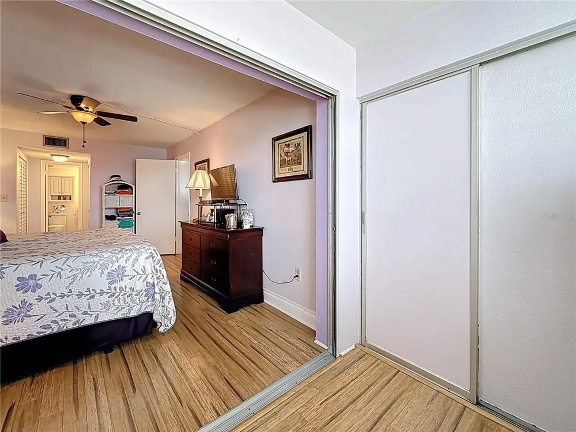 Property Slideshow image 29 of 61 | 4725 cove cir apt 908, St Petersburg, FL, 33708