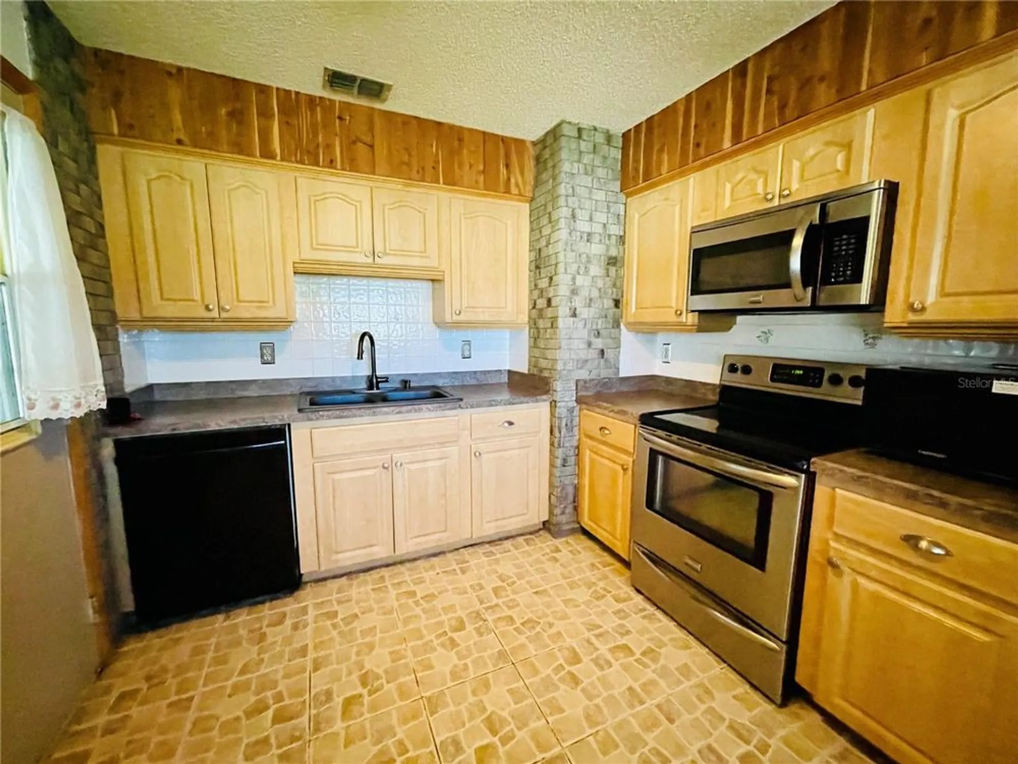 Property Slideshow image 22 of 34 | 9360 sw 101st ln, Ocala, FL, 34481
