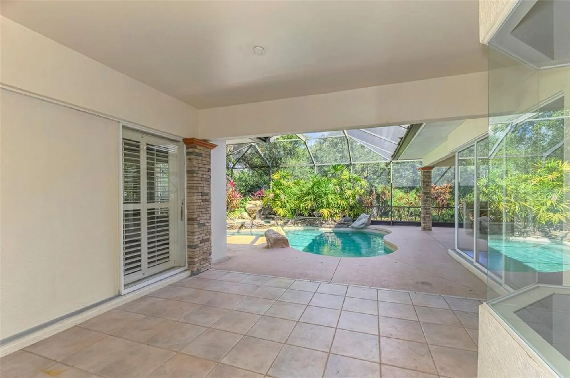 Property Slideshow image 60 of 79 | 4889 carrington cir, Sarasota, FL, 34243