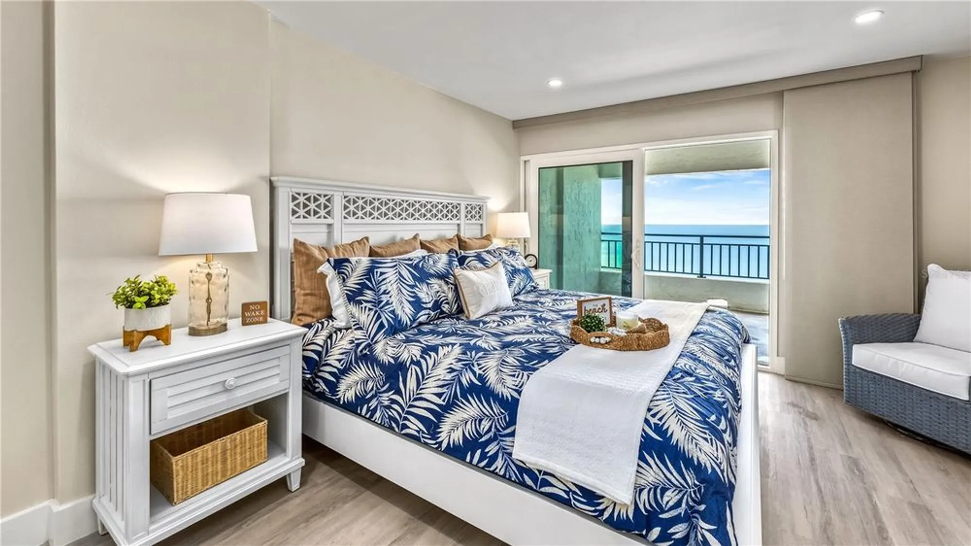 Property Slideshow image 31 of 58 | 20 whispering sands dr 1205, Sarasota, FL, 34242