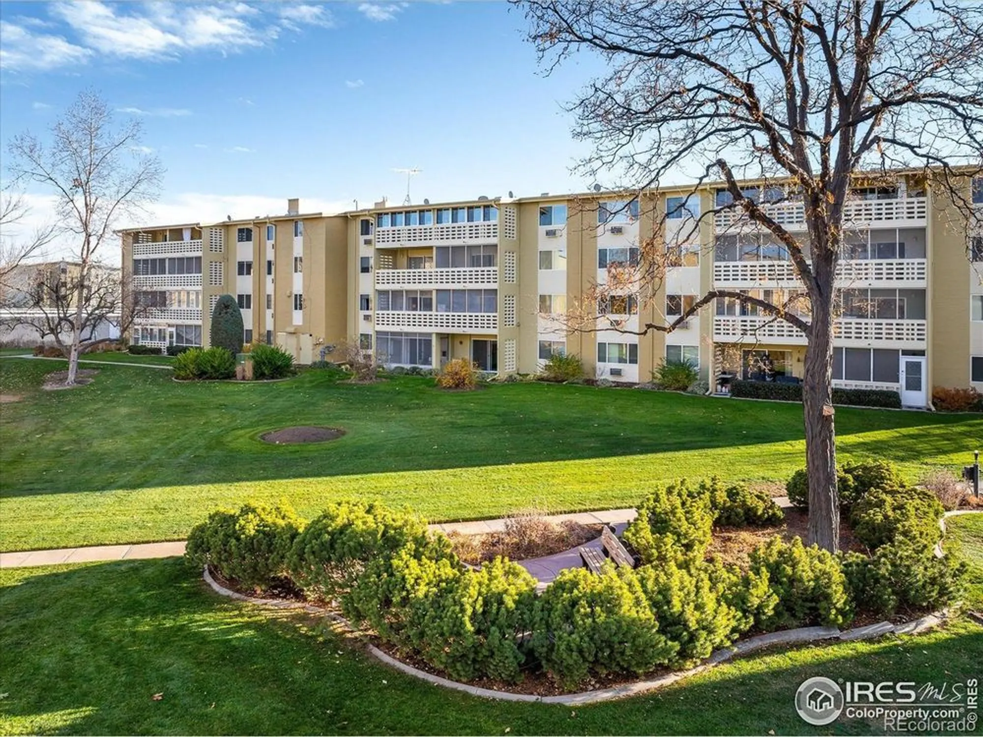 Property Slideshow image 17 of 27 | 660 s alton way apt 6b, Denver, CO, 80247