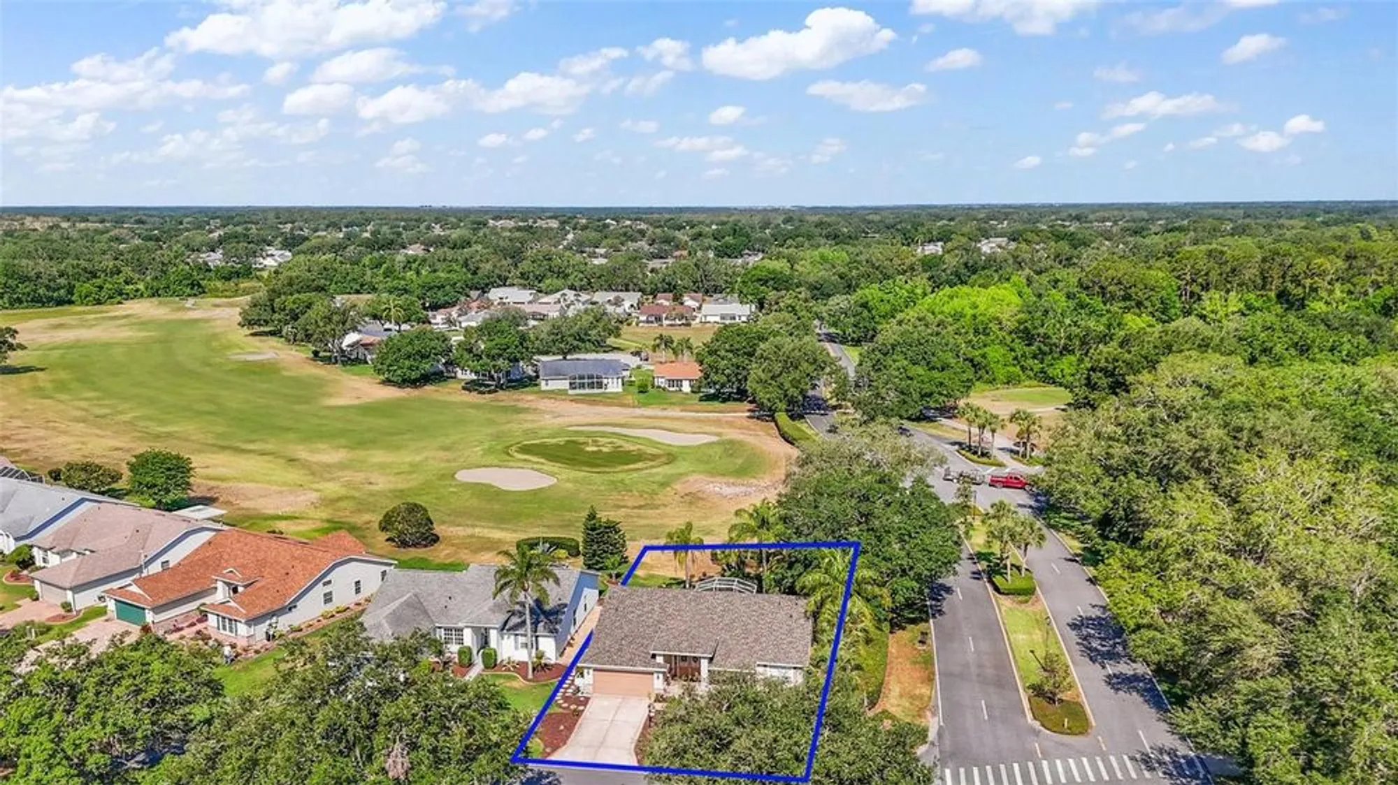 Property Slideshow image 6 of 36 | 25129 riverwalk dr, Leesburg, FL, 34748