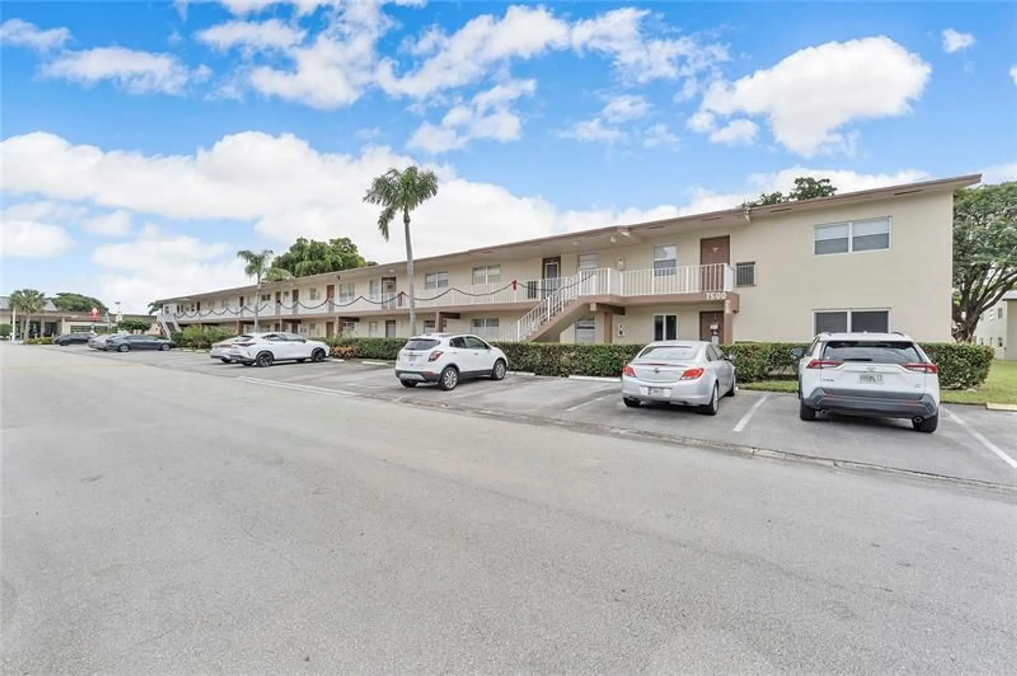 Property Slideshow image 11 of 26 | 7500 nw 5th ct apt 104, Margate, FL, 33063