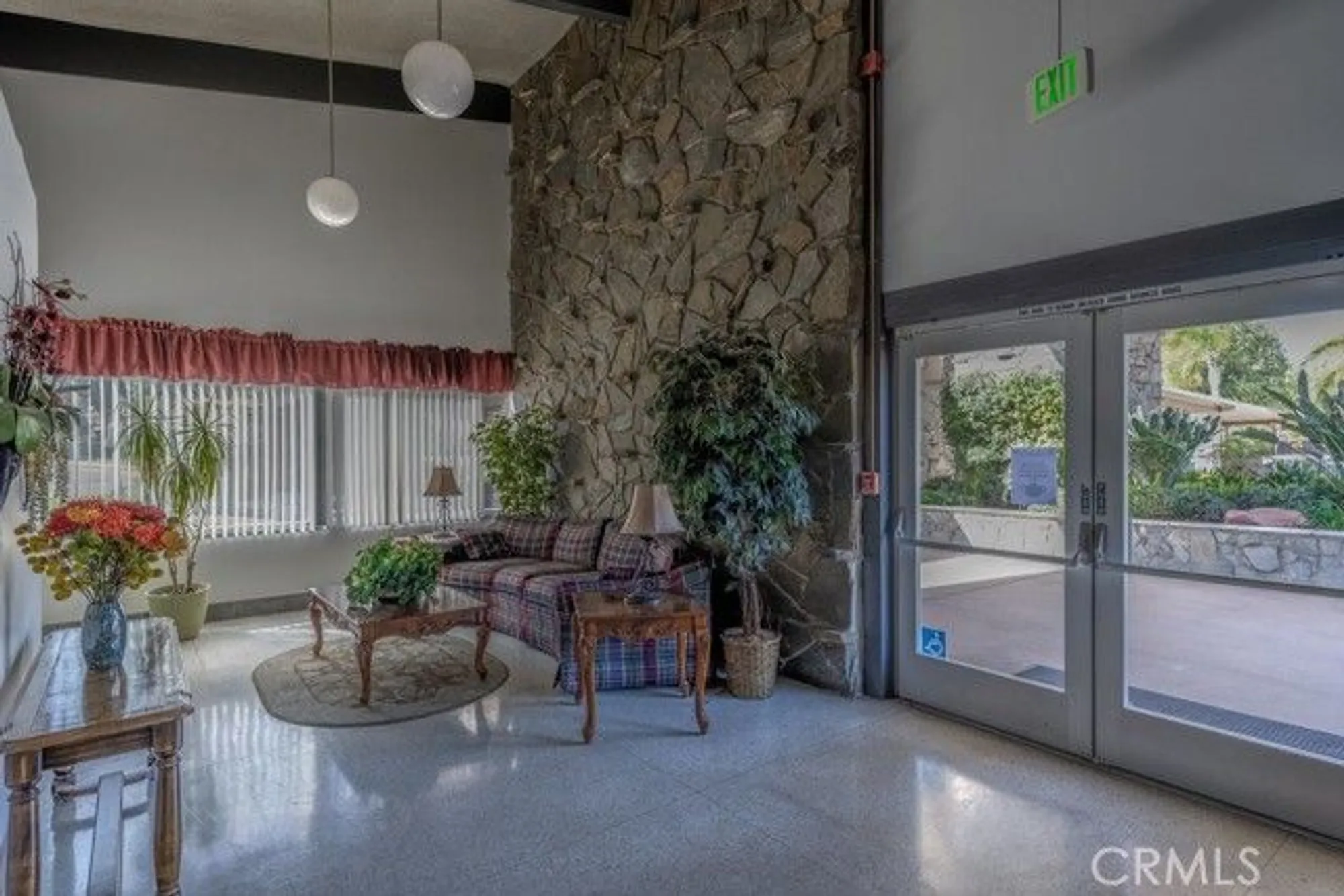 Property Slideshow image 21 of 35 | 18923 circle of friends, Newhall, CA, 91321