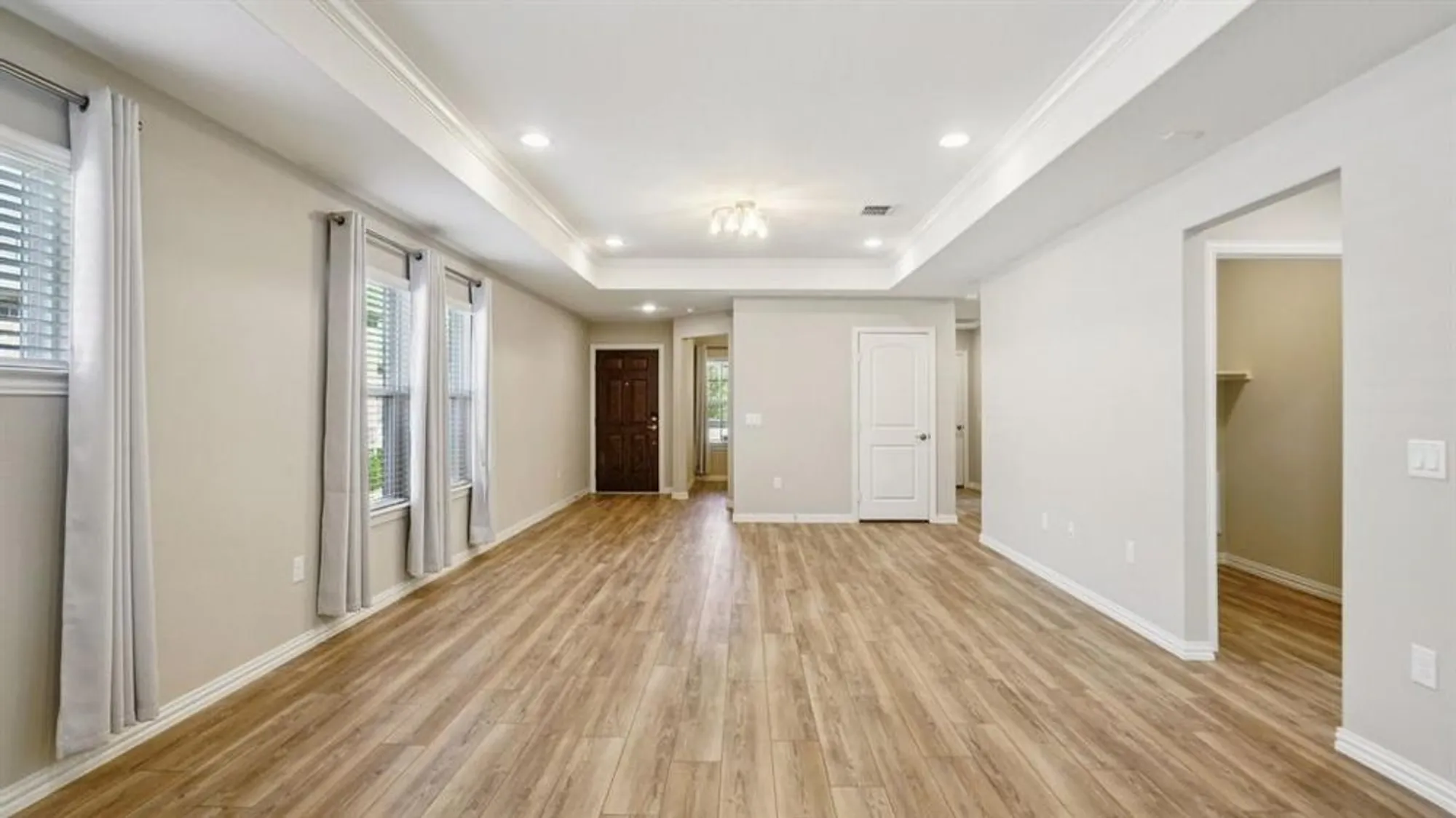 Property Slideshow image 7 of 40 | 9301 riverlight rd, Mckinney, TX, 75071