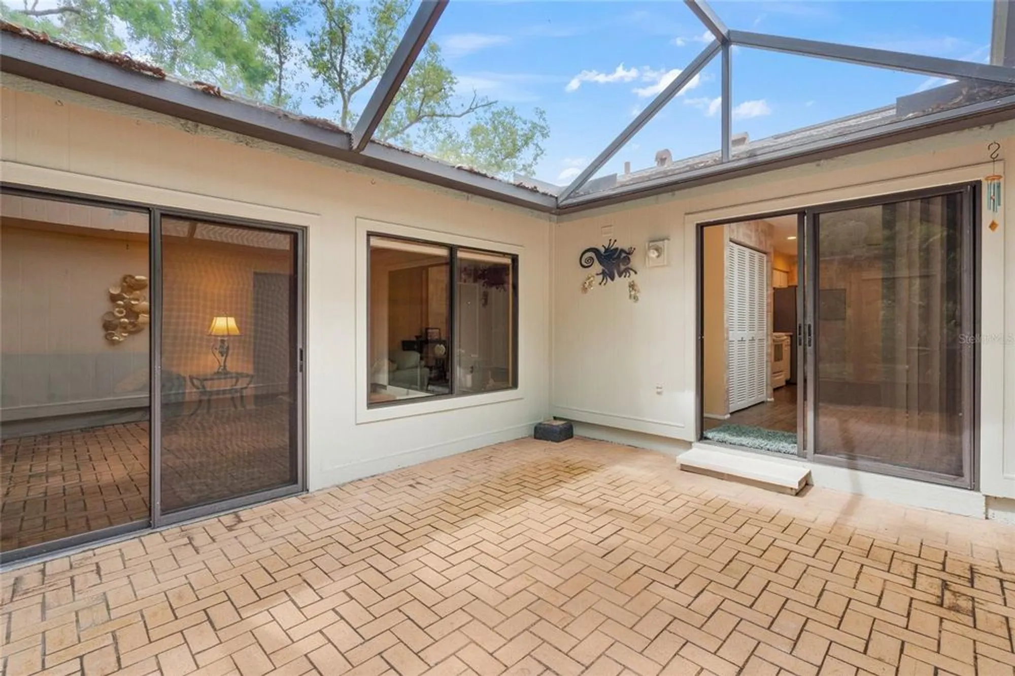 Property Slideshow image 29 of 43 | 4637 willow wood cir 44, Sarasota, FL, 34241