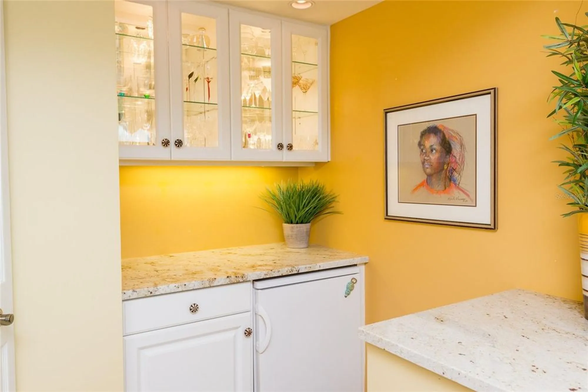Property Slideshow image 26 of 37 | 2407 s ardson pl unit 601, Tampa, FL, 33629
