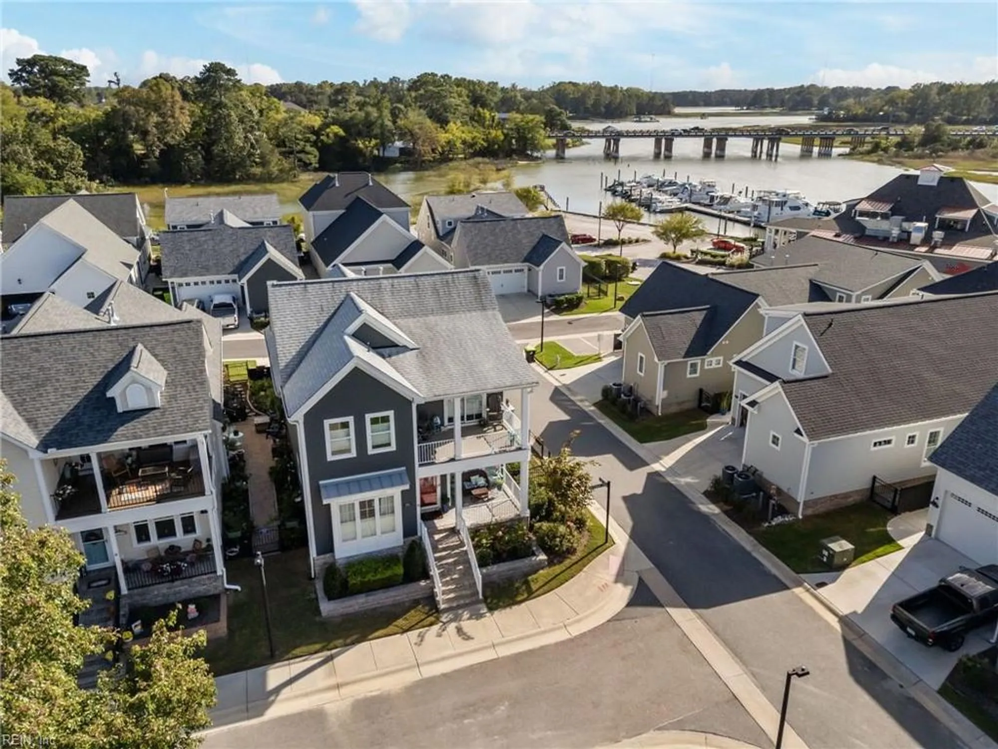 Property Slideshow image 8 of 50 | 116 creek ln, Suffolk, VA, 23435