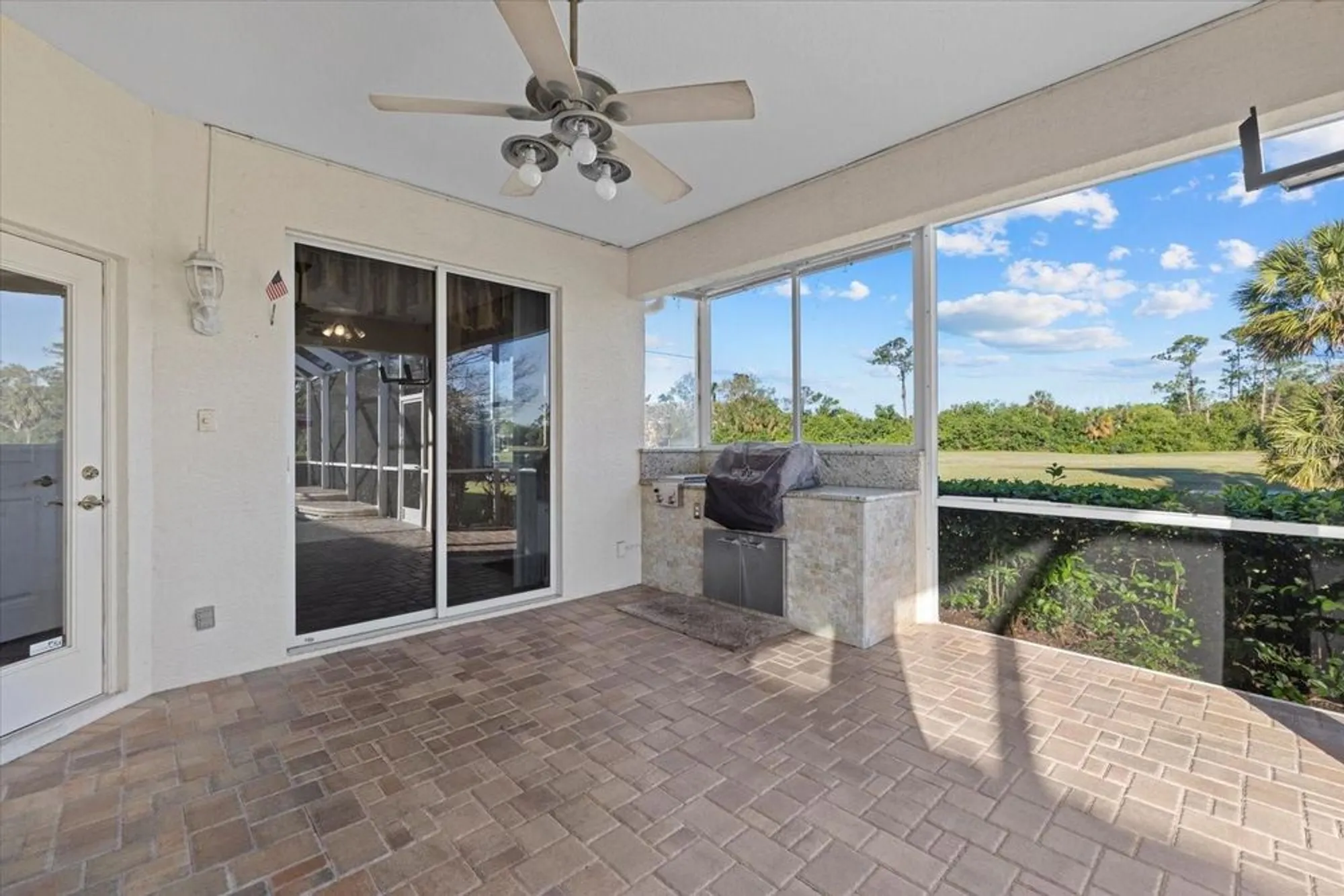 Property Slideshow image 19 of 35 | 6210 cormorant ct, Bradenton, FL, 34203