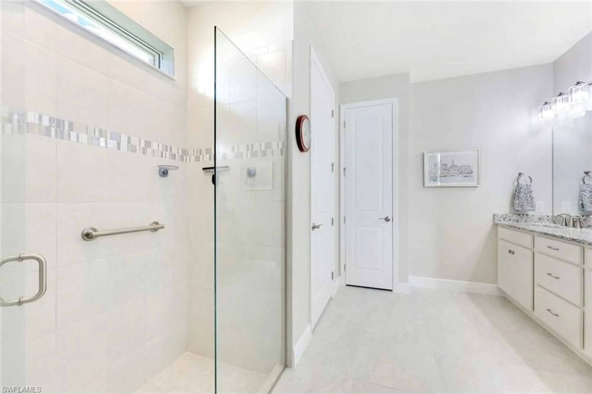 Property Slideshow image 12 of 28 | 20012 siesta key ct, Estero, FL, 33928