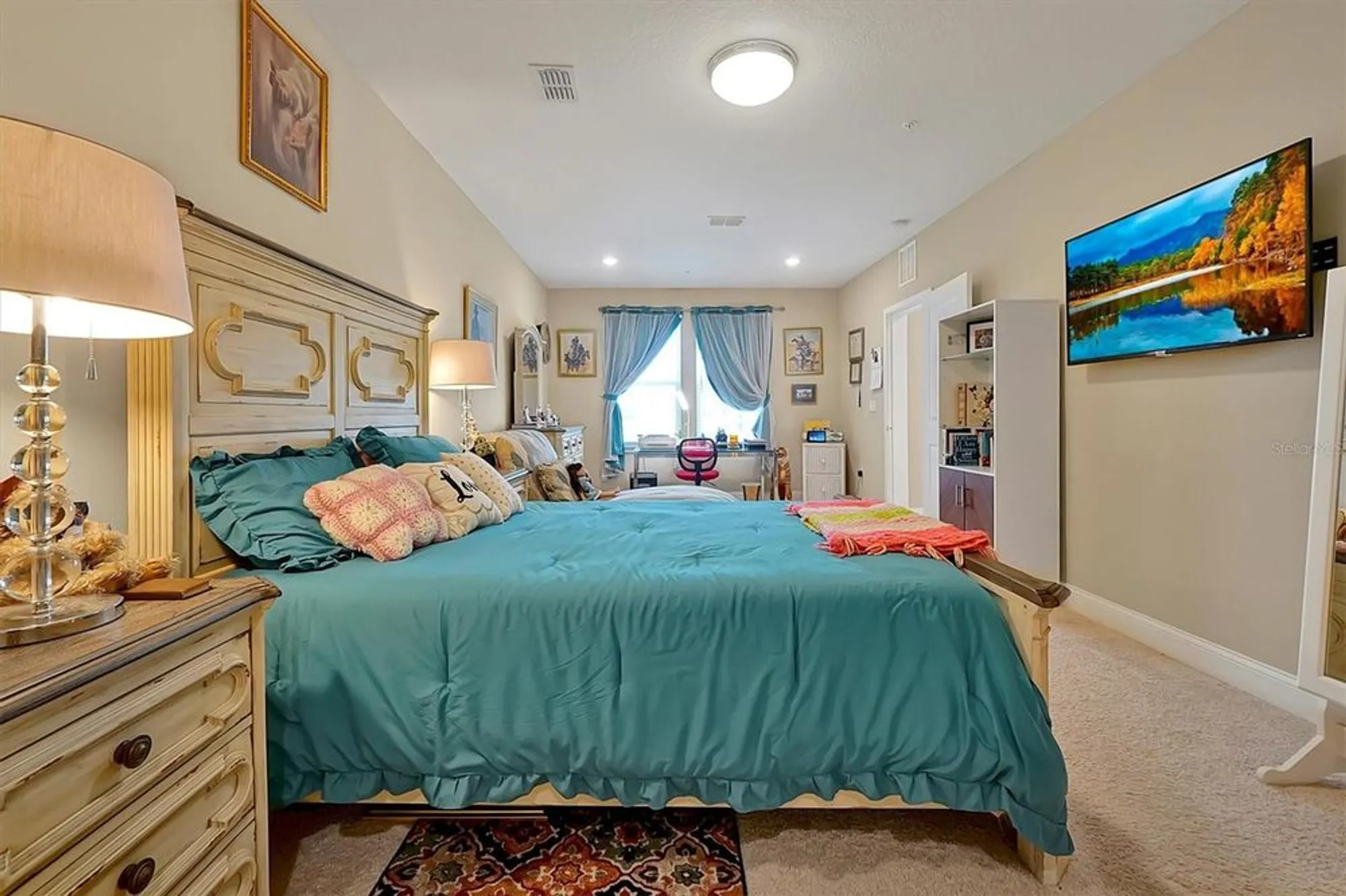Property Slideshow image 11 of 40 | 7565 laureate blvd unit 3308, Orlando, FL, 32827