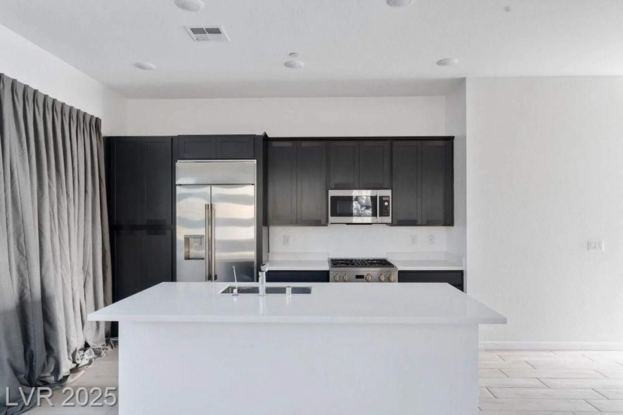 Property Slideshow image 9 of 36 | 925 allister fields ln, Las Vegas, NV, 89138