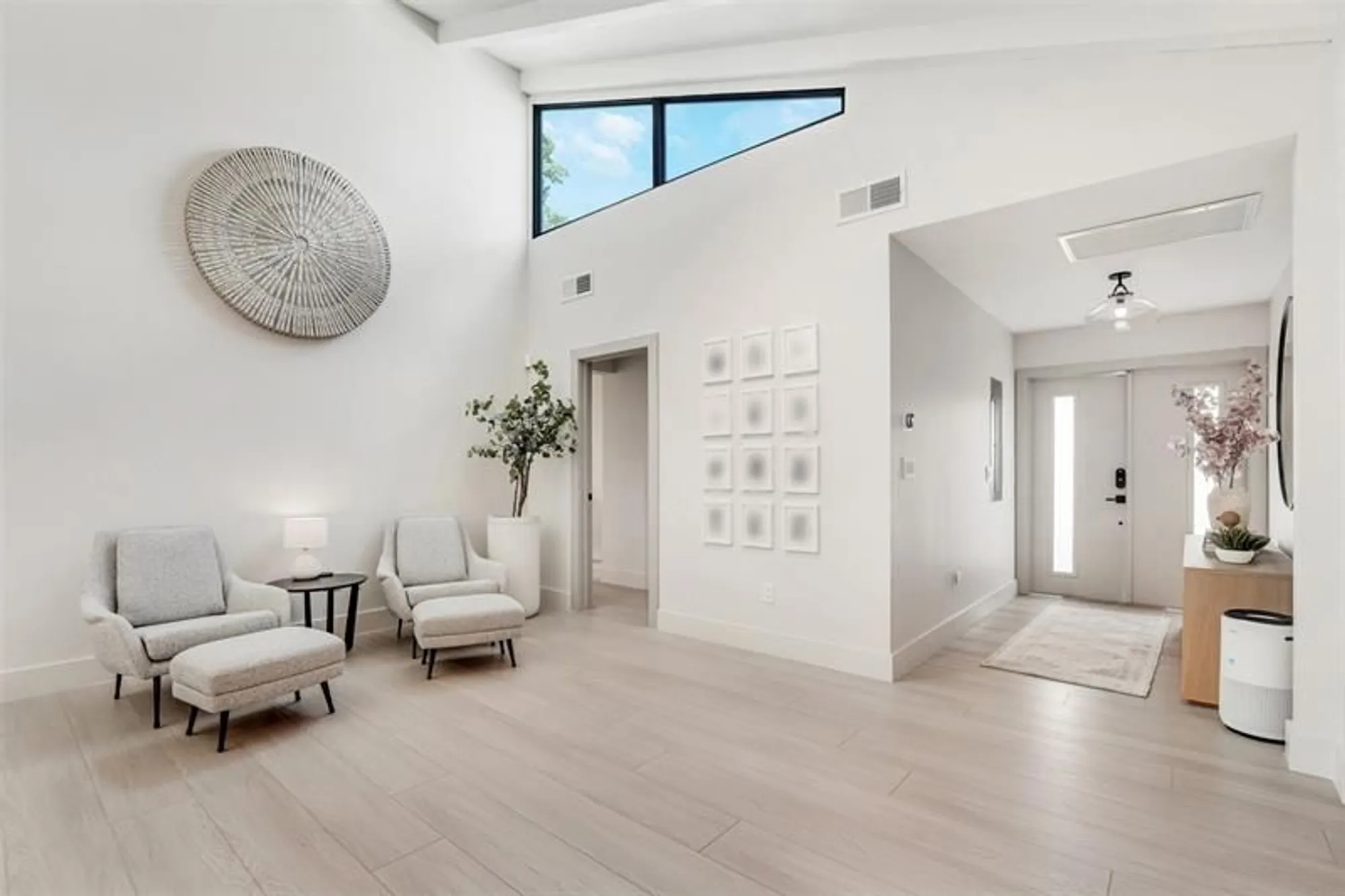 Property Slideshow image 9 of 25 | 8569 casa del lago, Boca Raton, FL, 33433