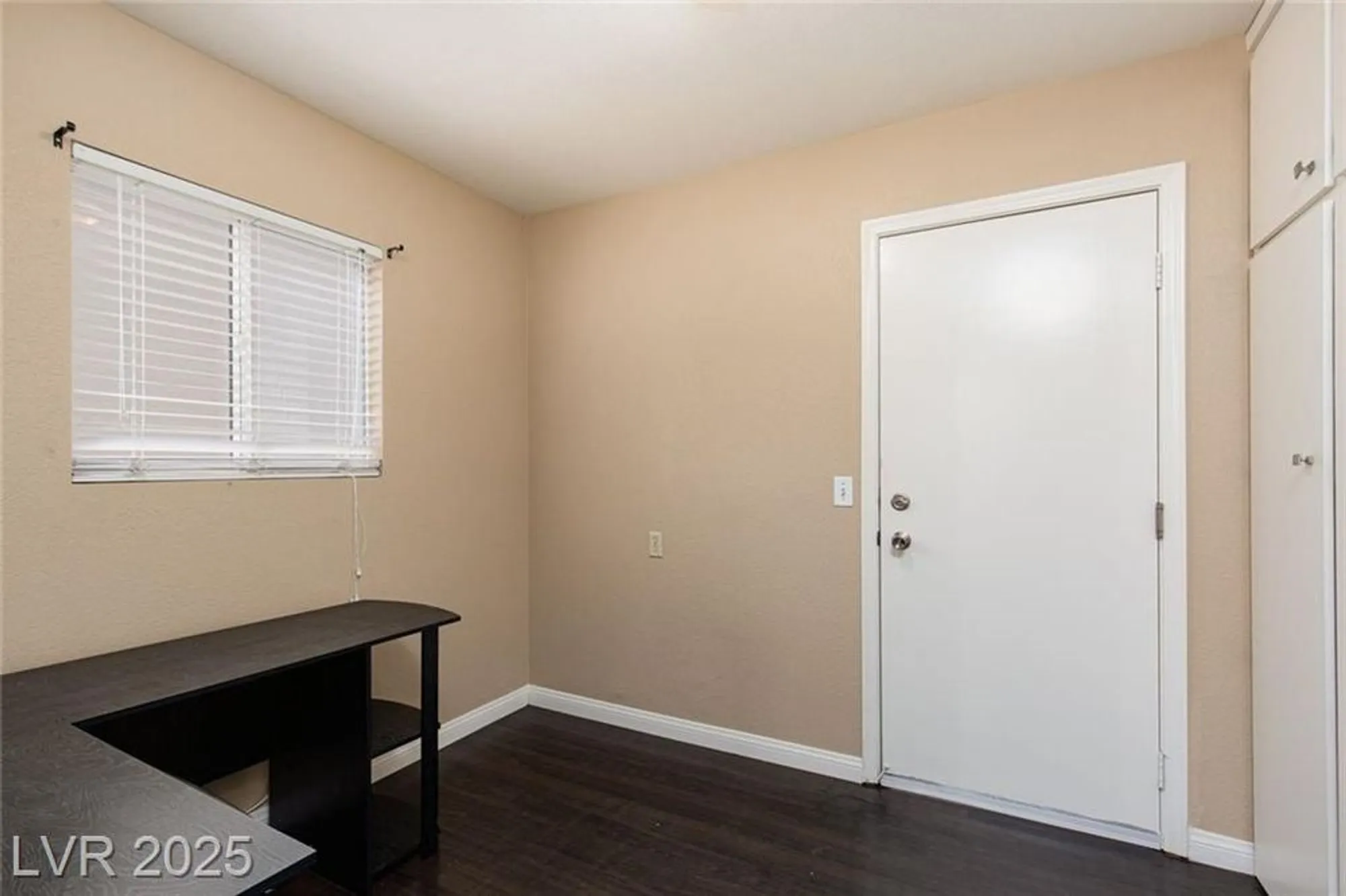 Property Slideshow image 19 of 33 | 9705 blue bell dr, Las Vegas, NV, 89134