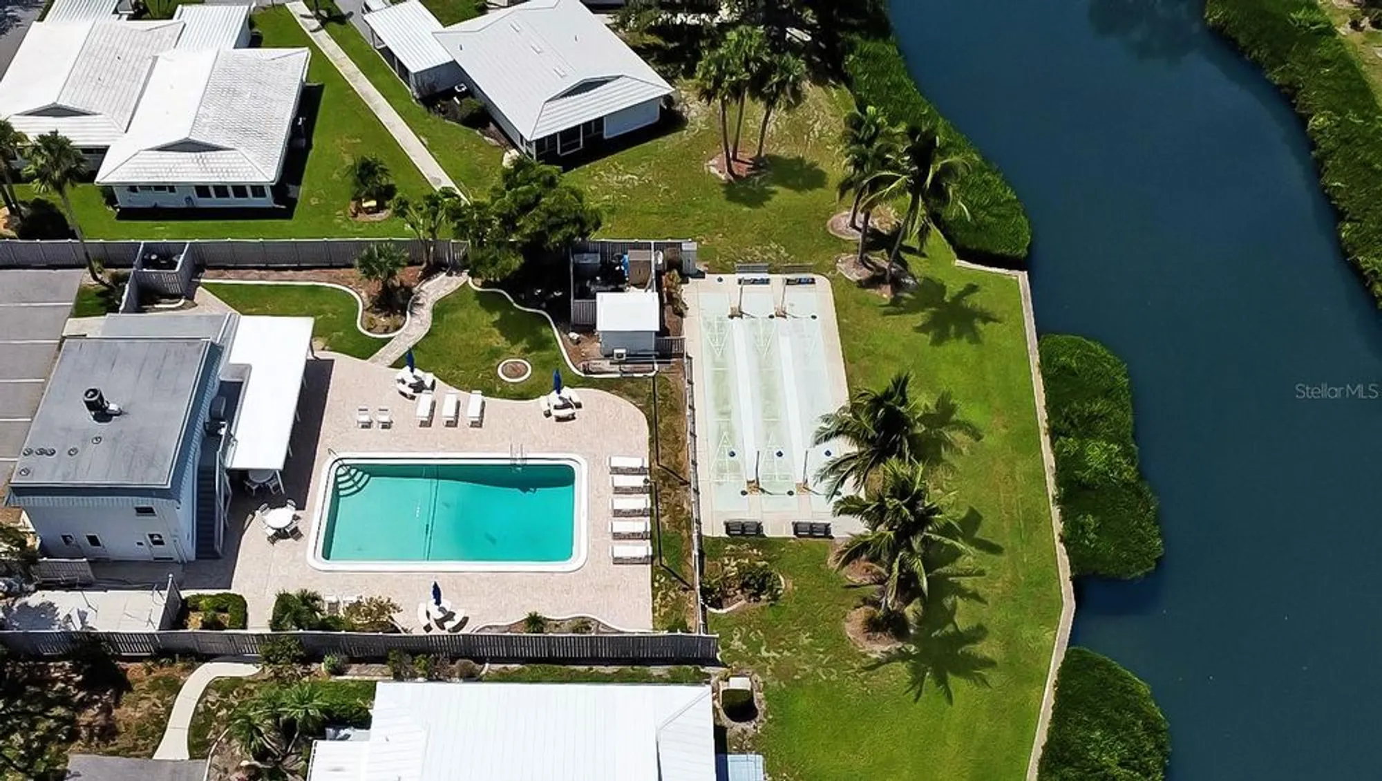 Property Slideshow image 41 of 62 | 214 fair winds dr # 214, Nokomis, FL, 34275