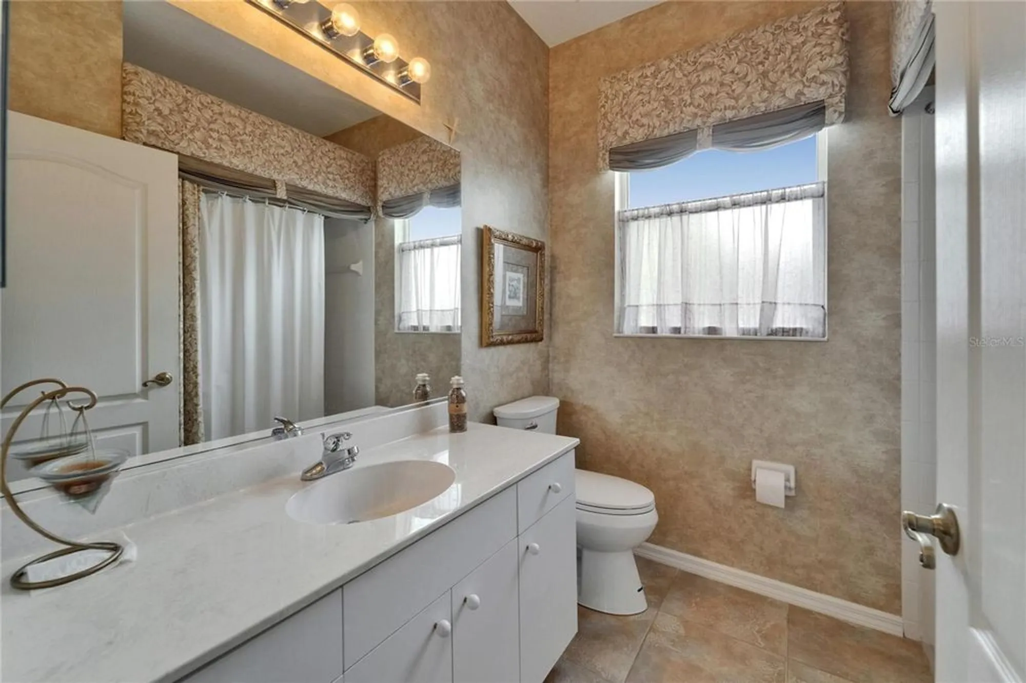 Property Slideshow image 43 of 90 | 2258 preservation green ct, Sun City Center, FL, 33573