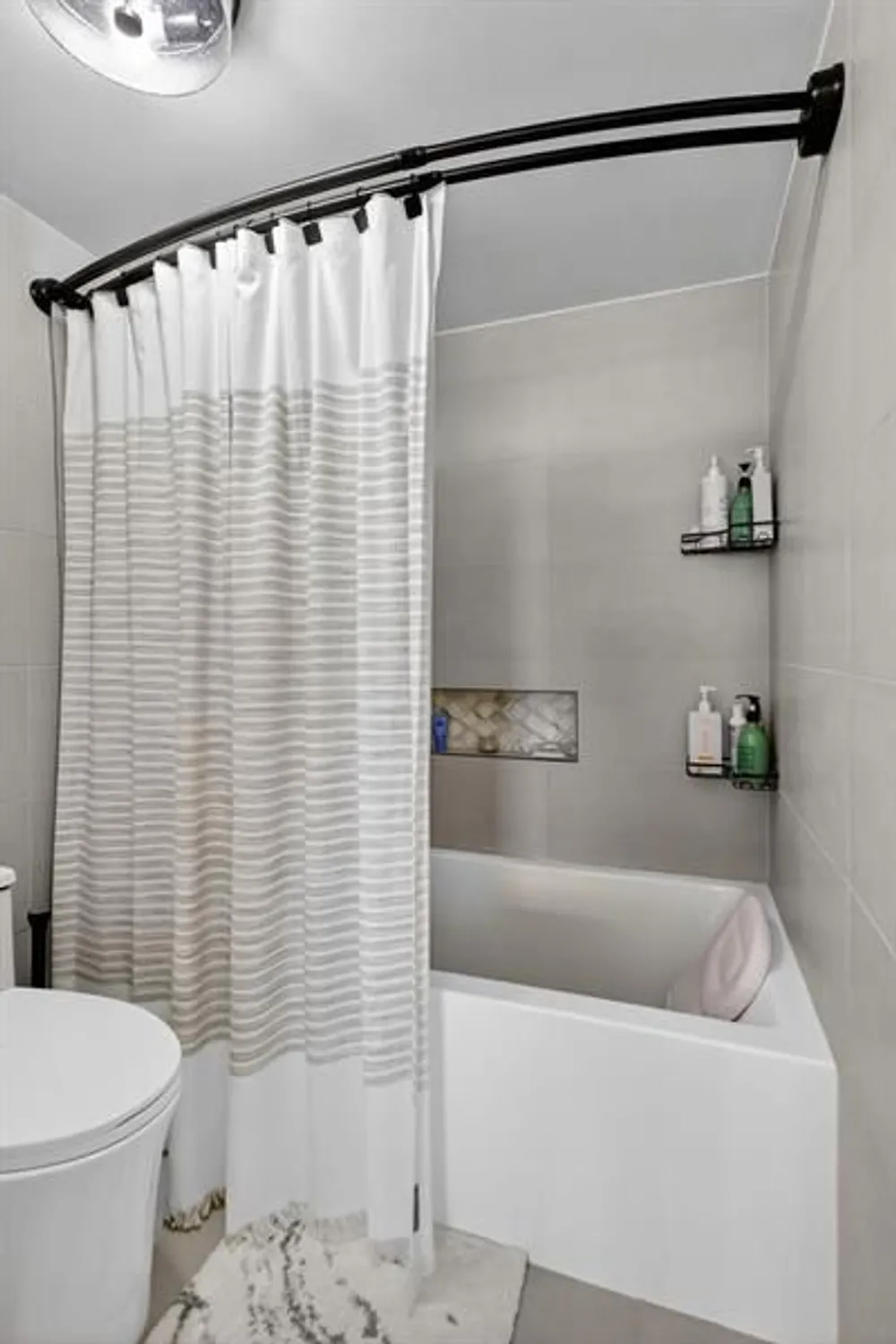 Property Slideshow image 39 of 52 | 1000 colony point cir 501, Pembroke Pines, FL, 33026