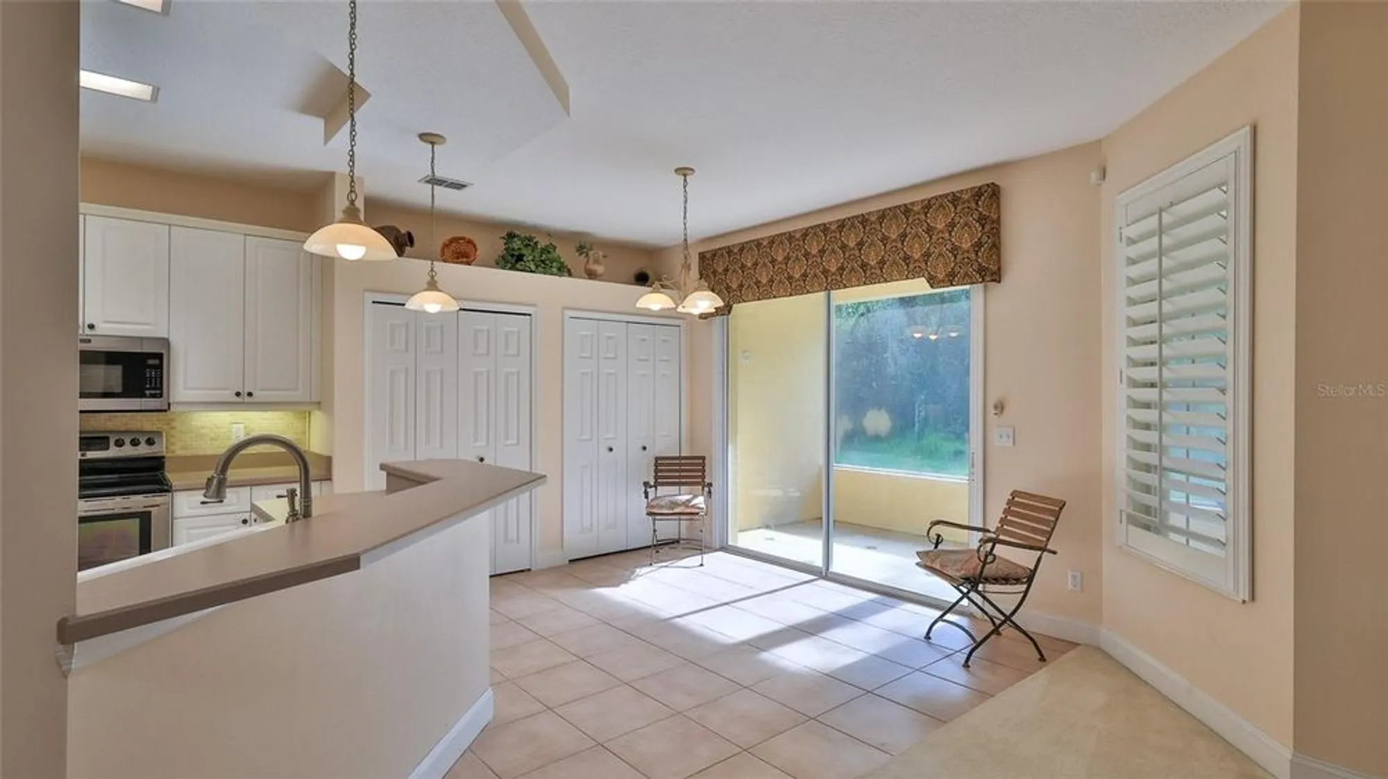 Property Slideshow image 17 of 48 | 3709 donegal cir, Ormond Beach, FL, 32174