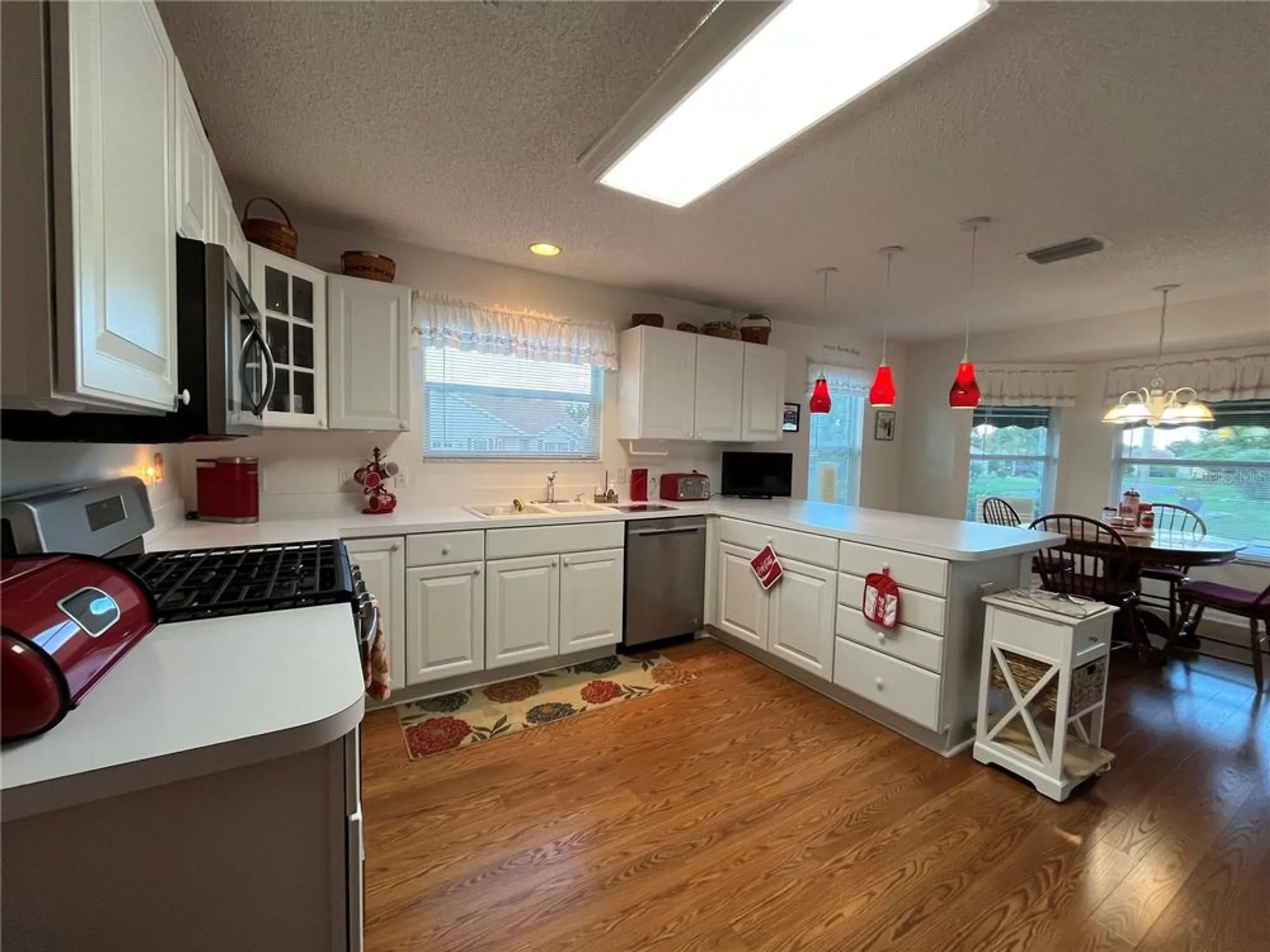 Property Slideshow image 13 of 63 | 17602 se 82nd woodlawn ave, The Villages, FL, 32162
