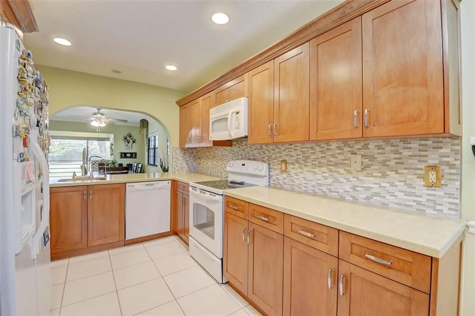 Property Slideshow image 13 of 75 | 6422 aspen glen cir # 206, Boynton Beach, FL, 33437