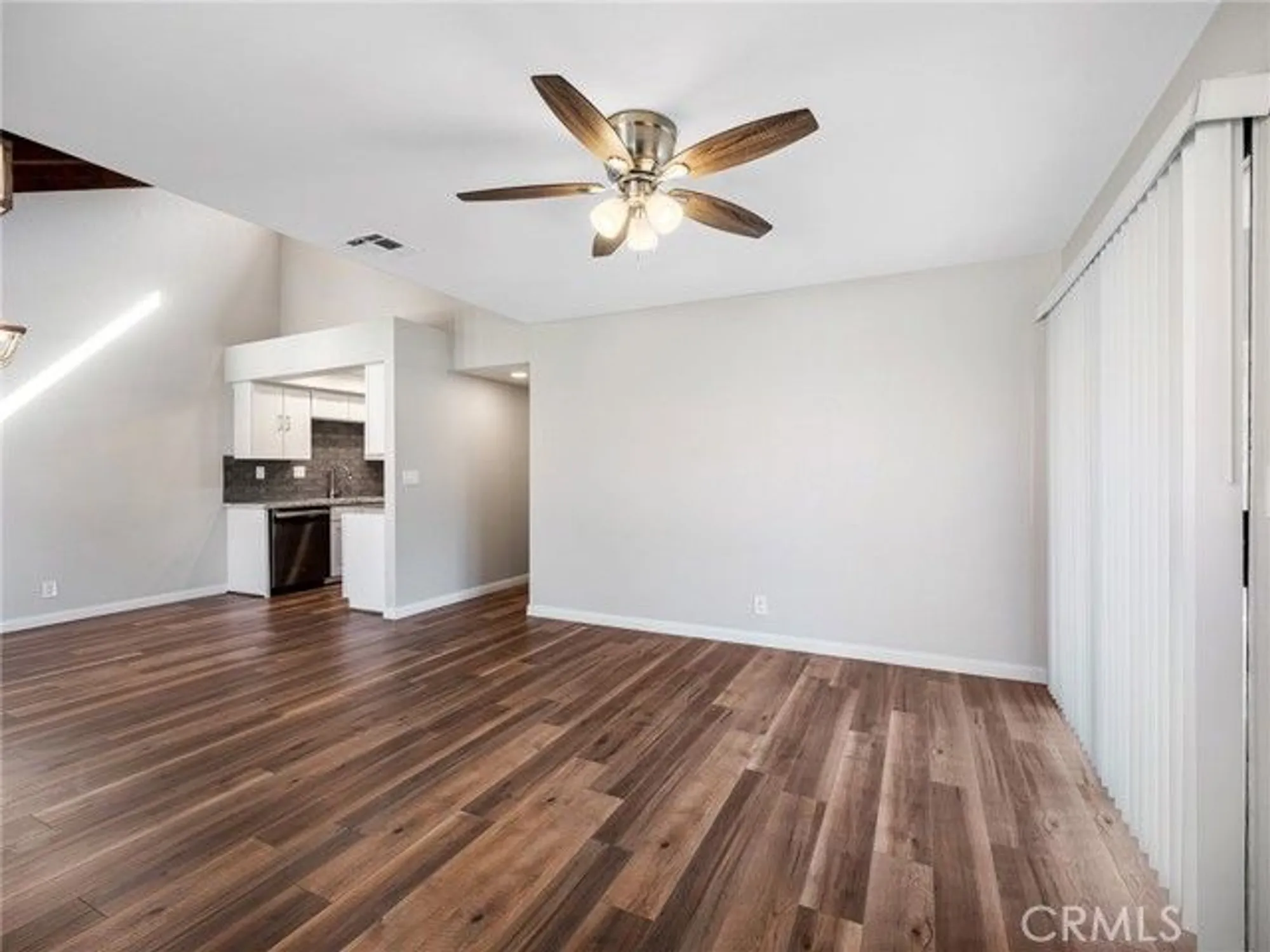 Property Slideshow image 6 of 27 | 19183 elm dr, Apple Valley, CA, 92308