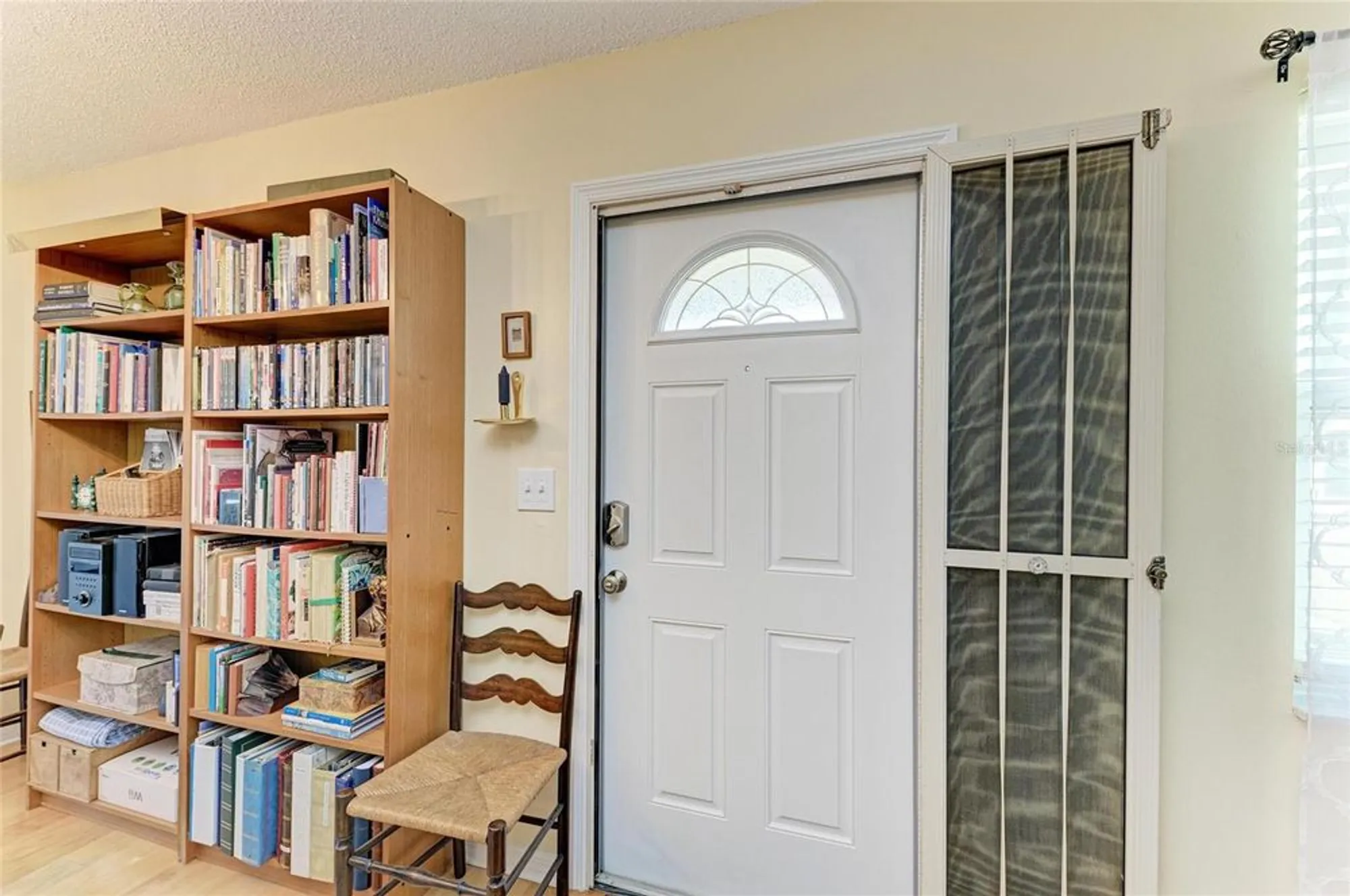 Property Slideshow image 6 of 46 | 1906 canterbury ln 16, Sun City Center, FL, 33573