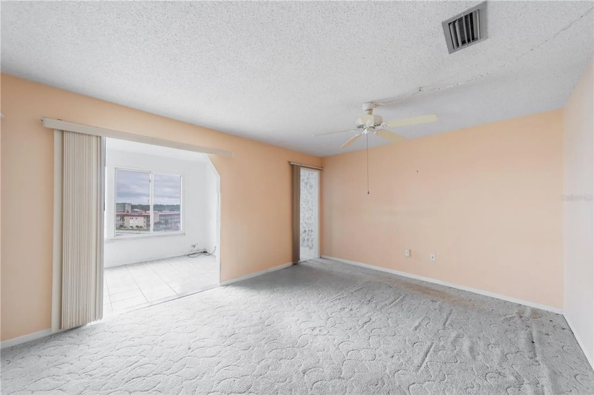 Property Slideshow image 12 of 30 | 5925 shore blvd 606, Gulfport, FL, 33707