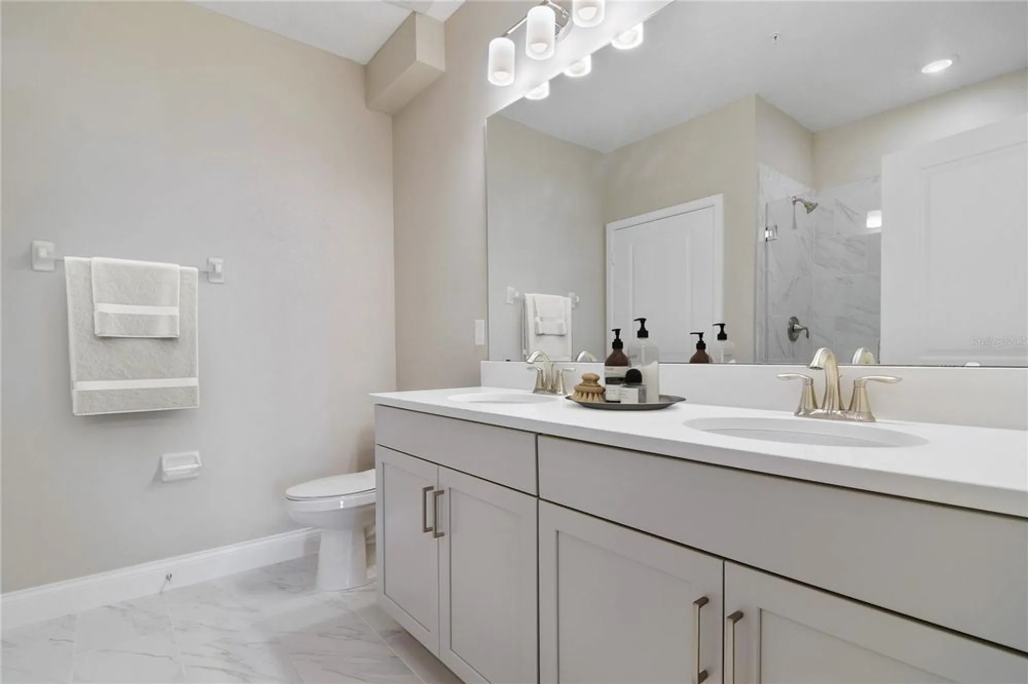 Property Slideshow image 4 of 5 | 7545 laureate blvd unit 7208, Orlando, FL, 32827