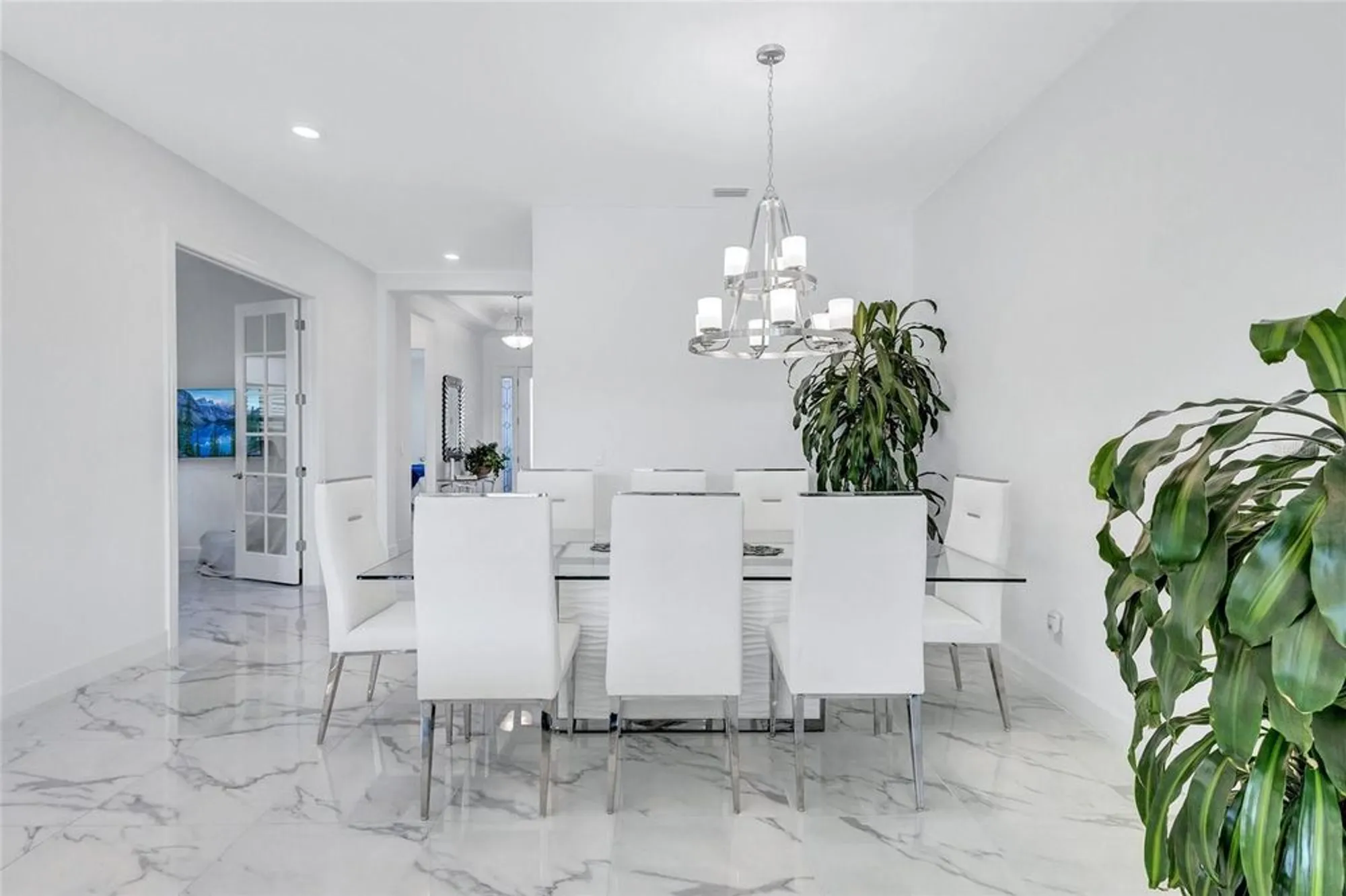 Property Slideshow image 8 of 56 | 6203 grandview hill ct, Bradenton, FL, 34203